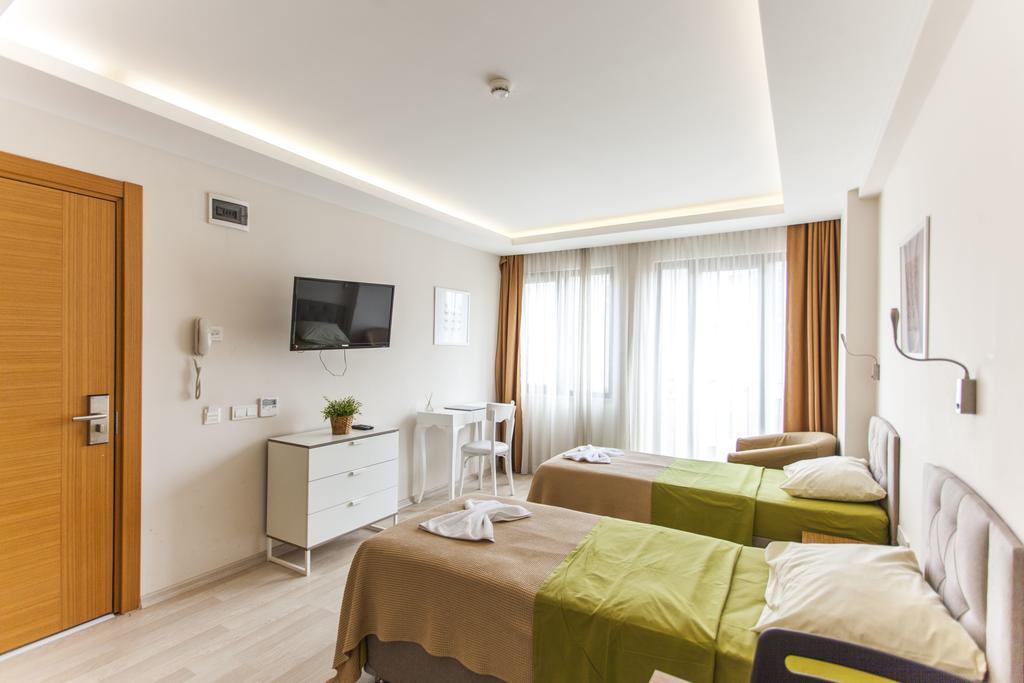 Holas Apartment