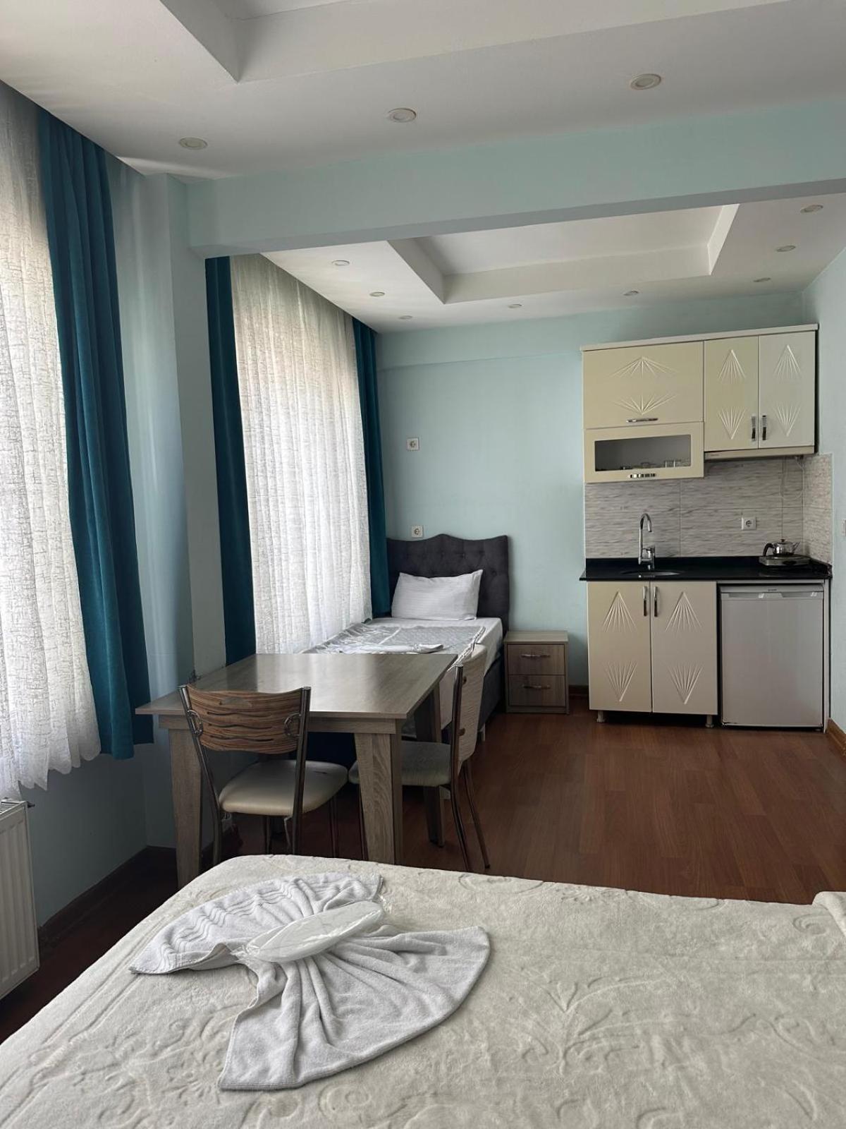 Birinci Aparthotel 3*
