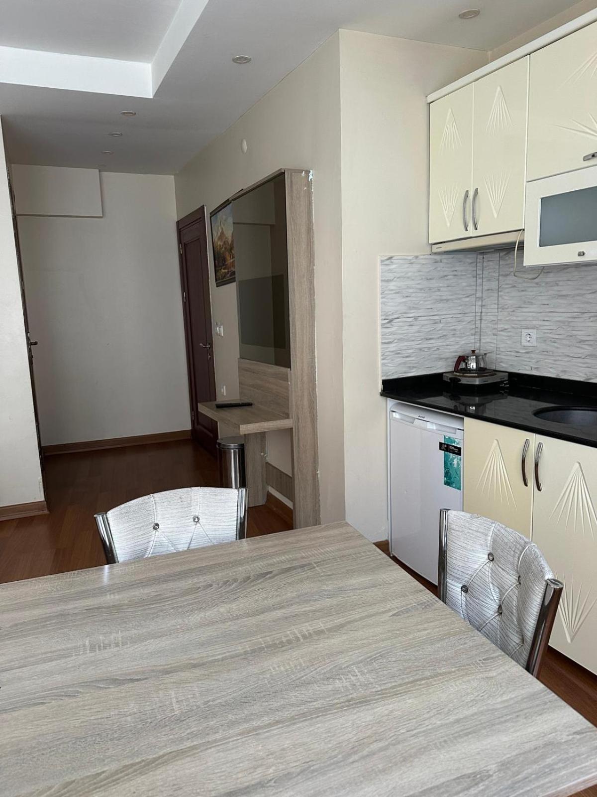 Aparthotel Birinci