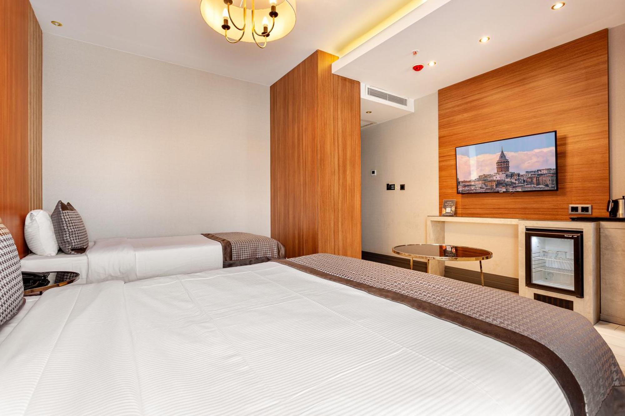 Otel Santra