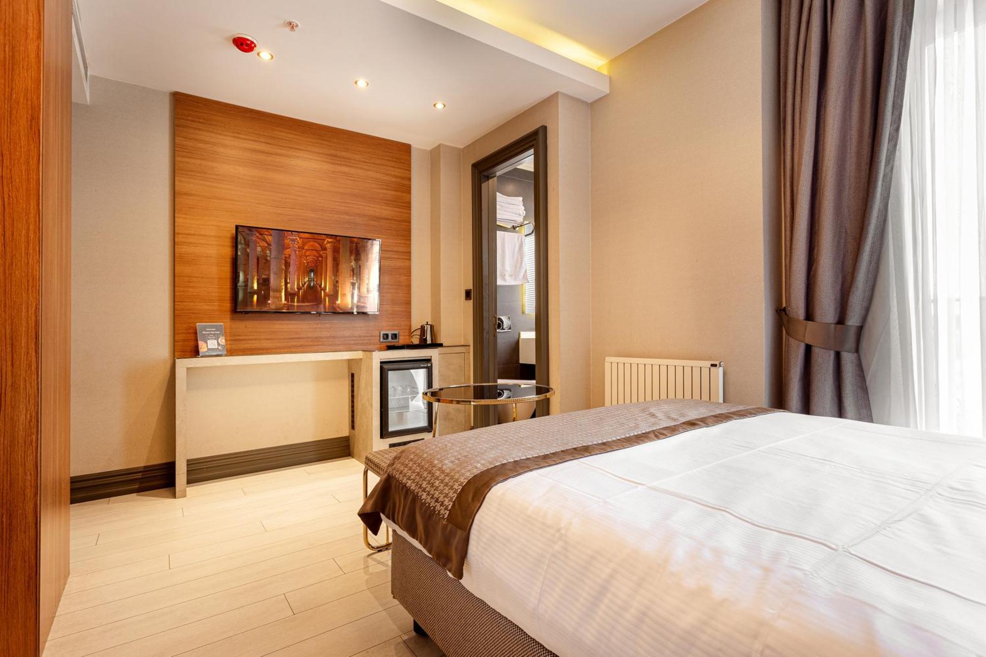Hotel Santra 2*