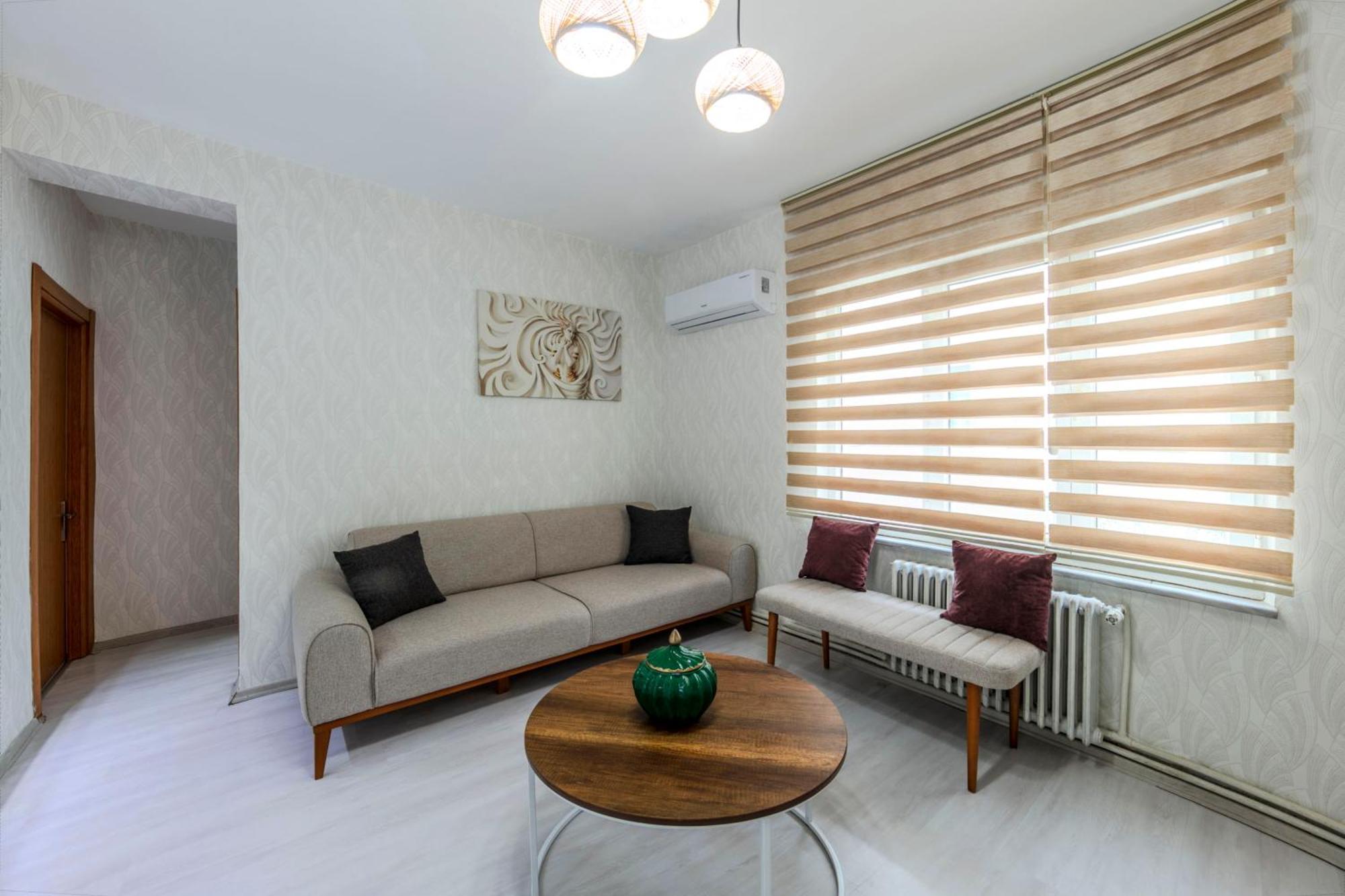 Palas 12 Apartment