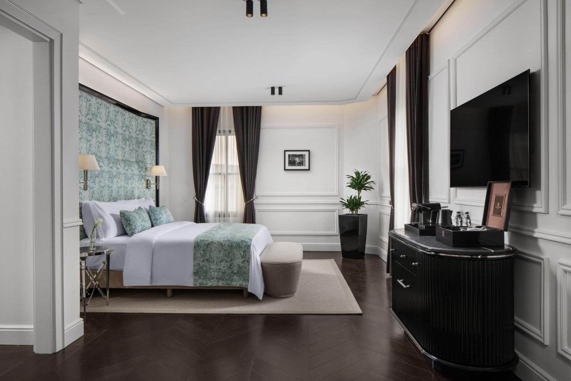 Sanasaryan Han, A Luxury Collection Hotel, 5*