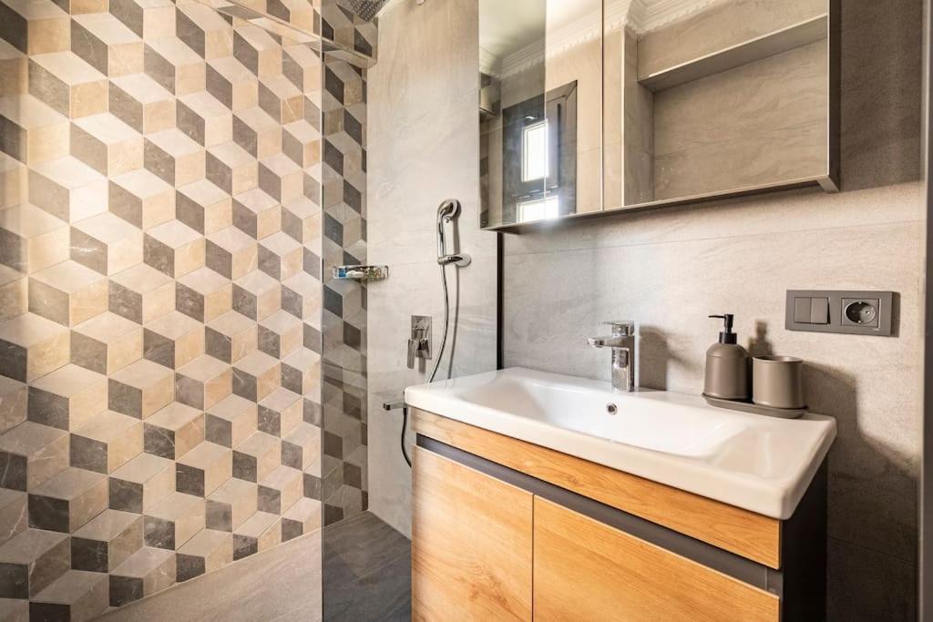 Apartment Tomtom House Centre Location *