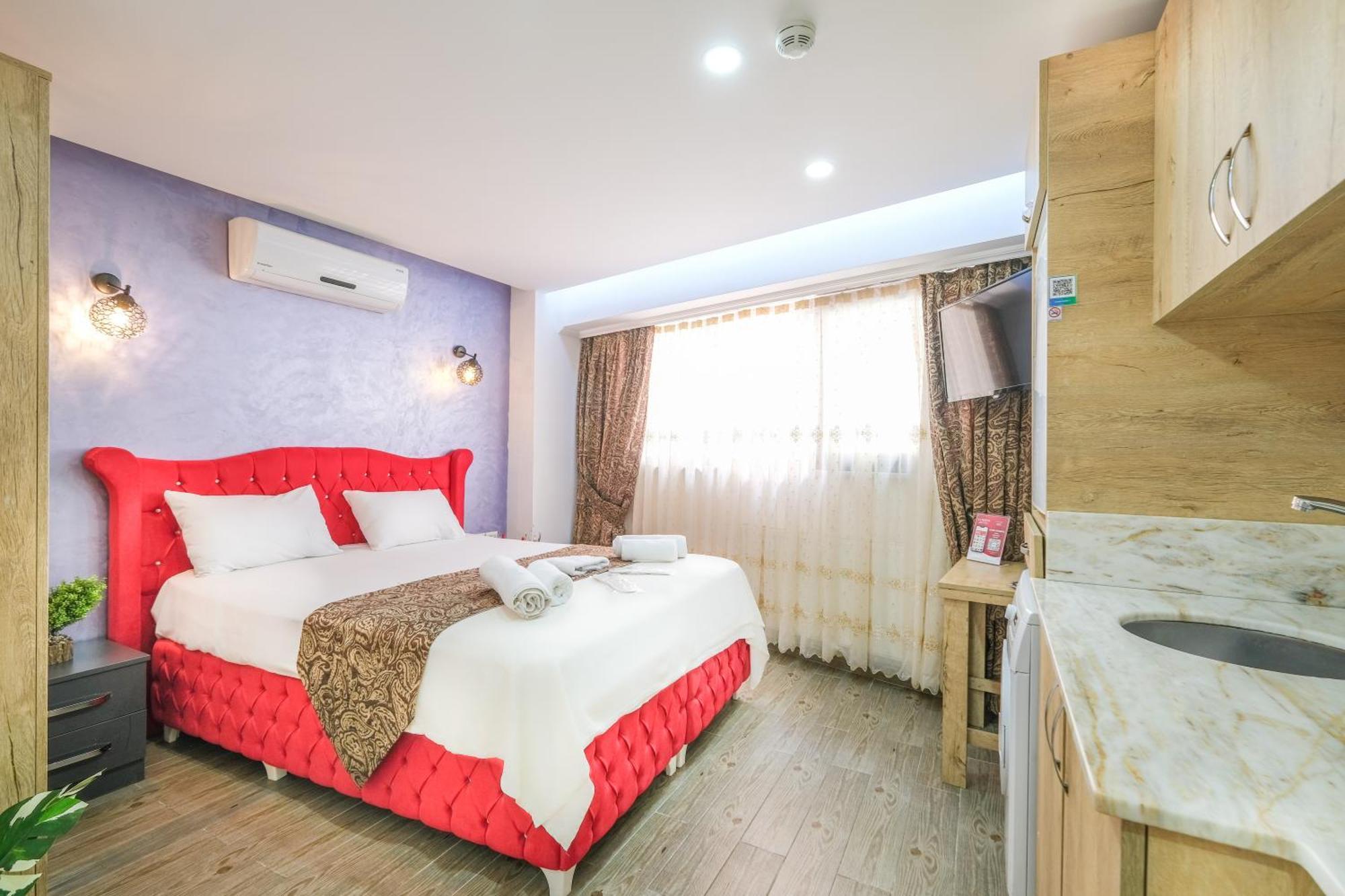 Hotel Loren Hotel&suites 3*