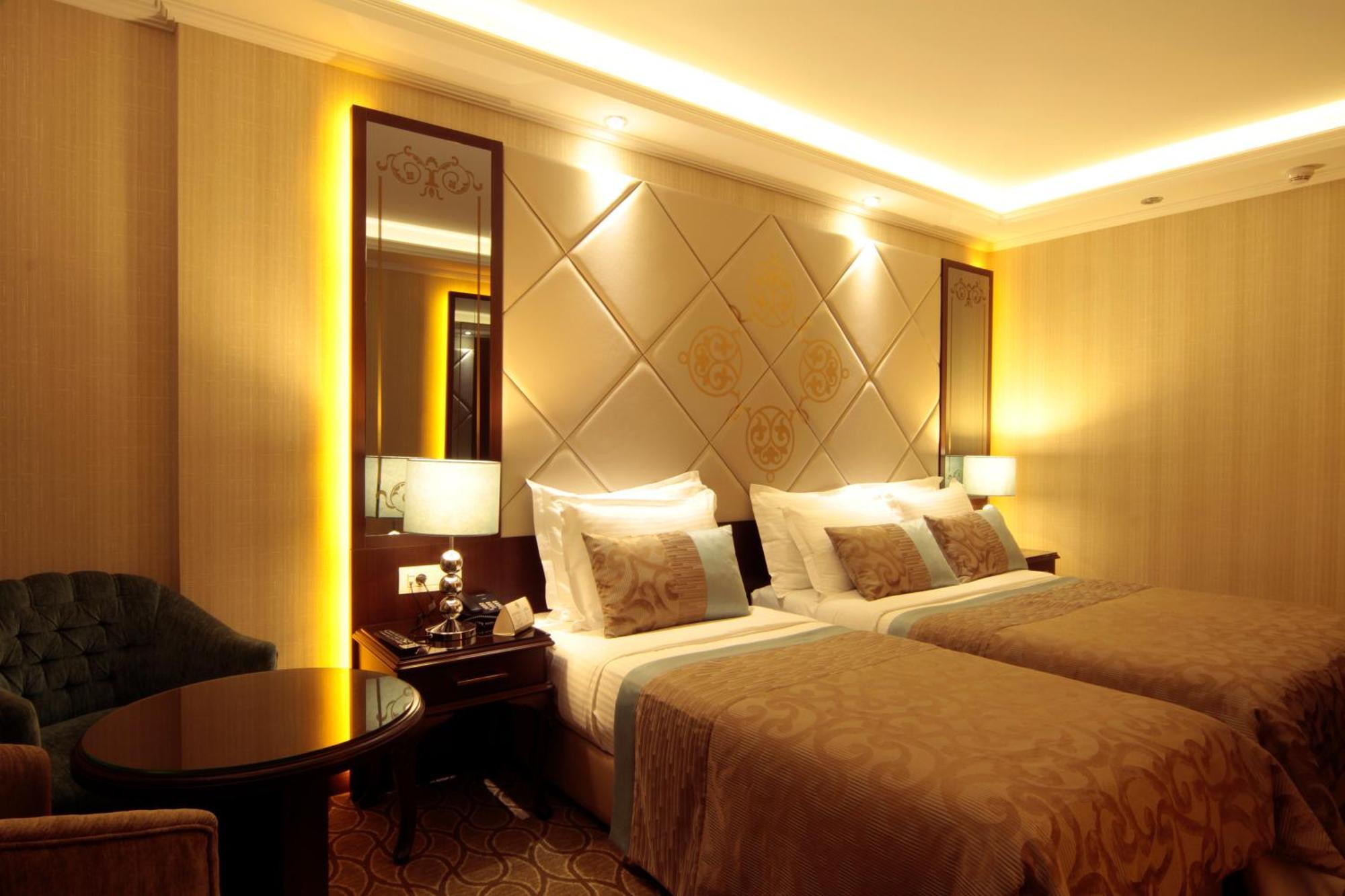 Hotel The Parma Downtown 4*