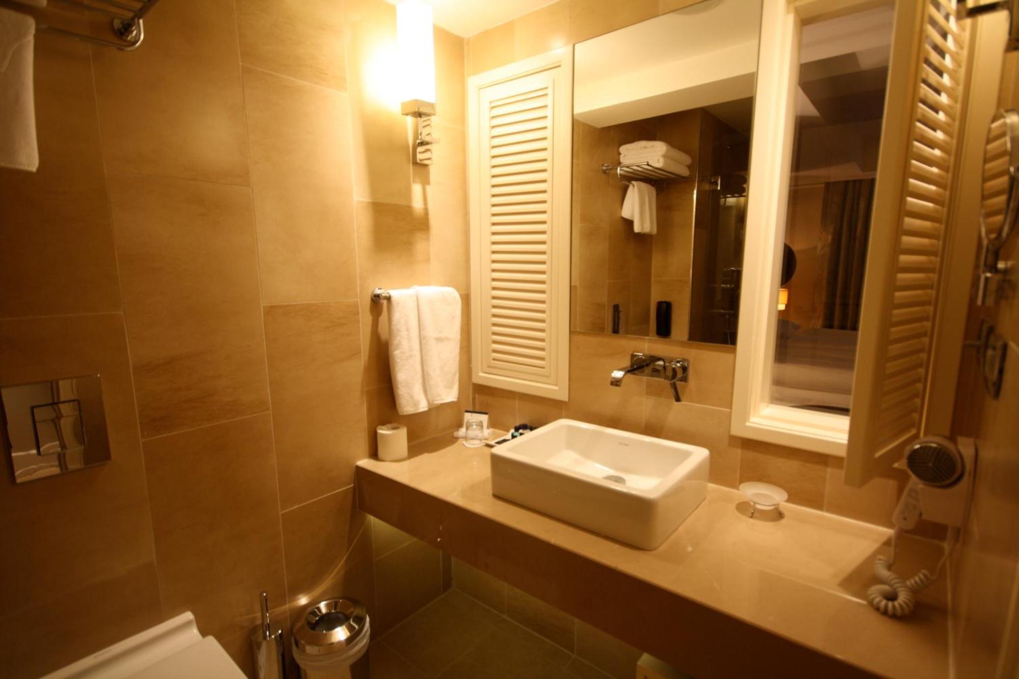 Hotel Titanic Comfort Sisli Istanbul