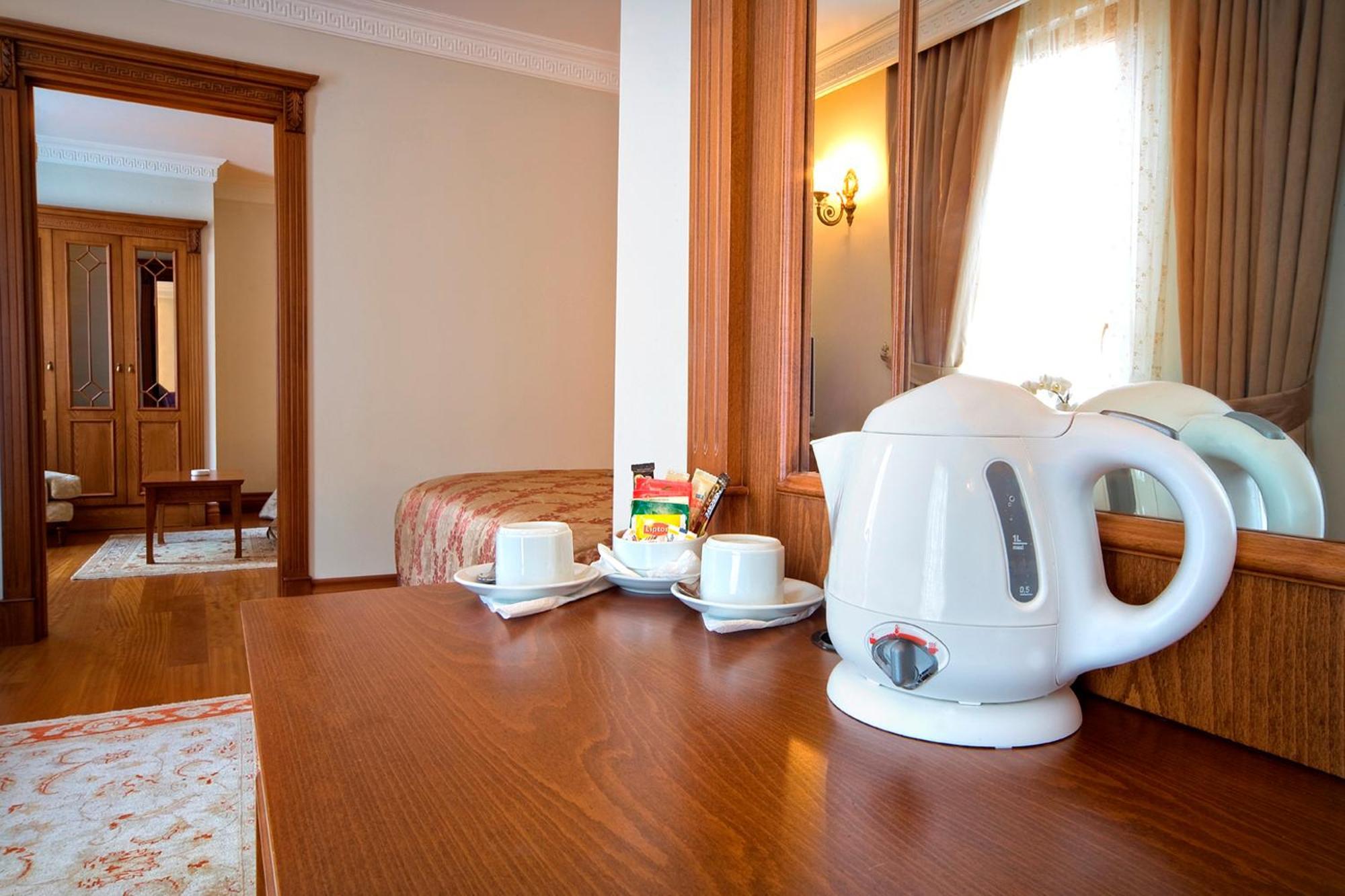Hotel Acra - Special Category 4*