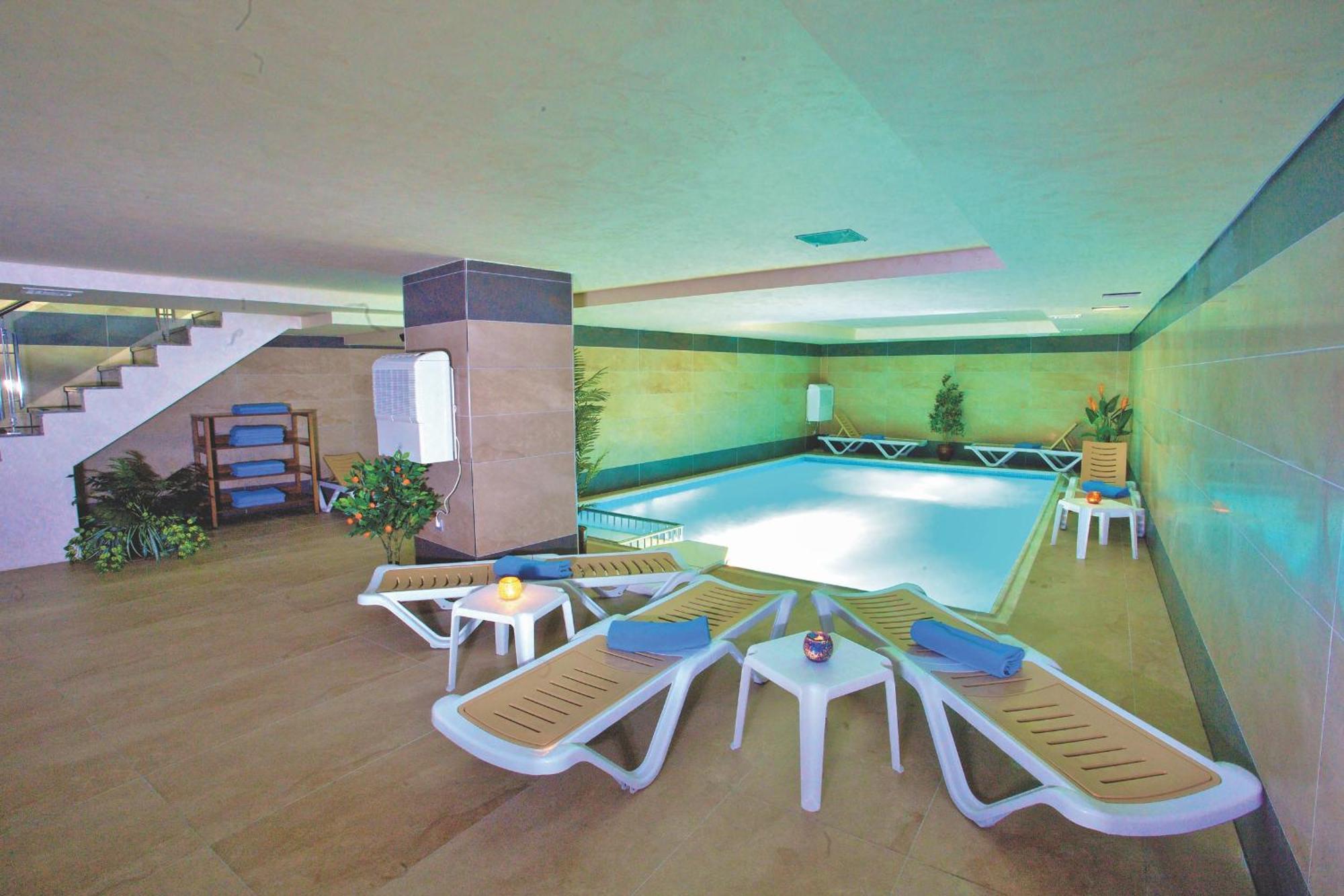 Hotel Trend Old 4*