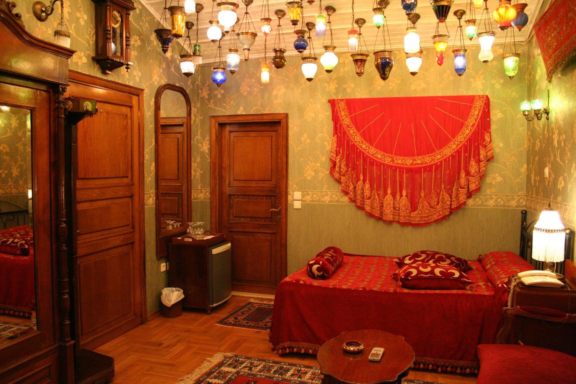 Hotel Kybele 3*