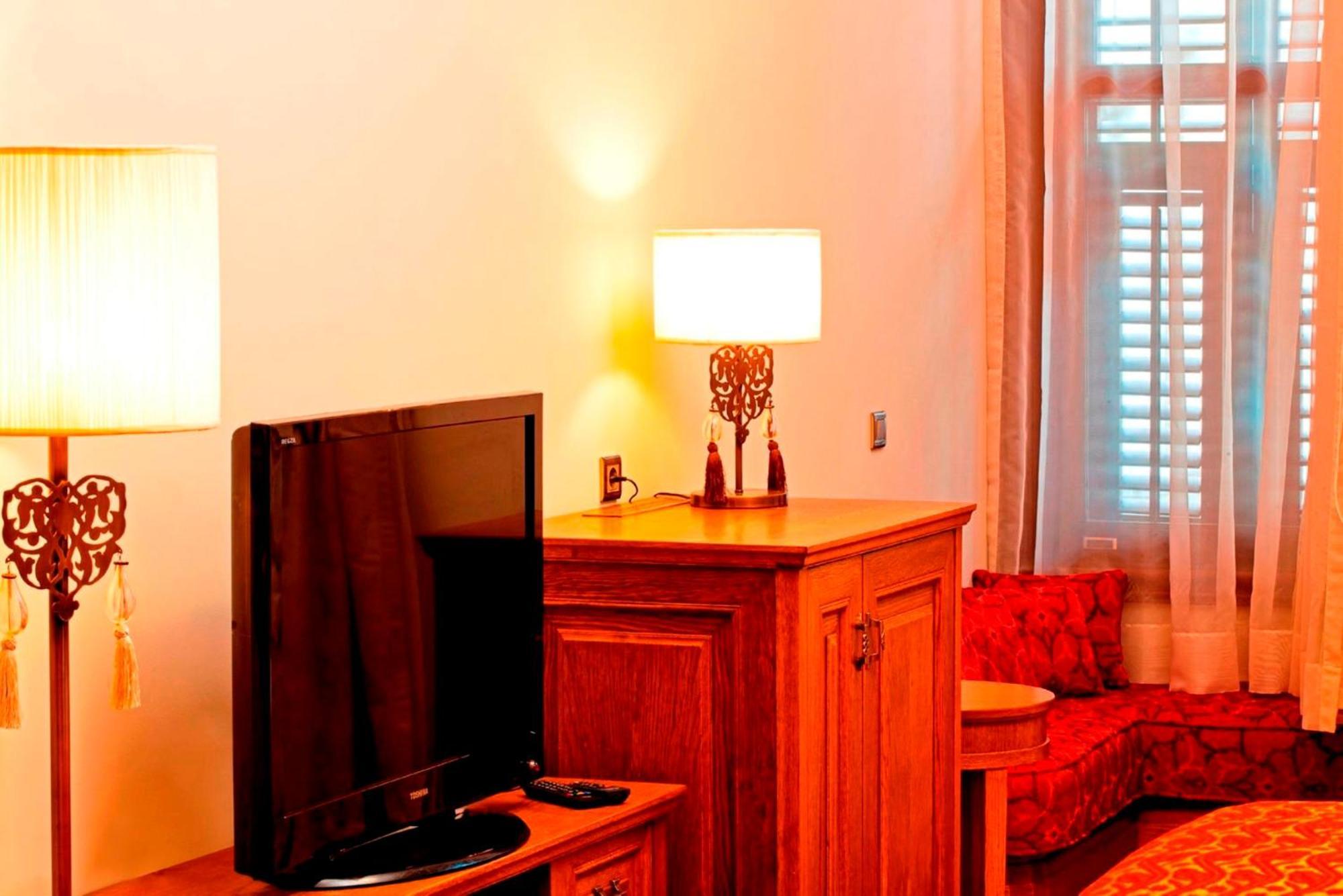 Celine - Ottoman Mansion
