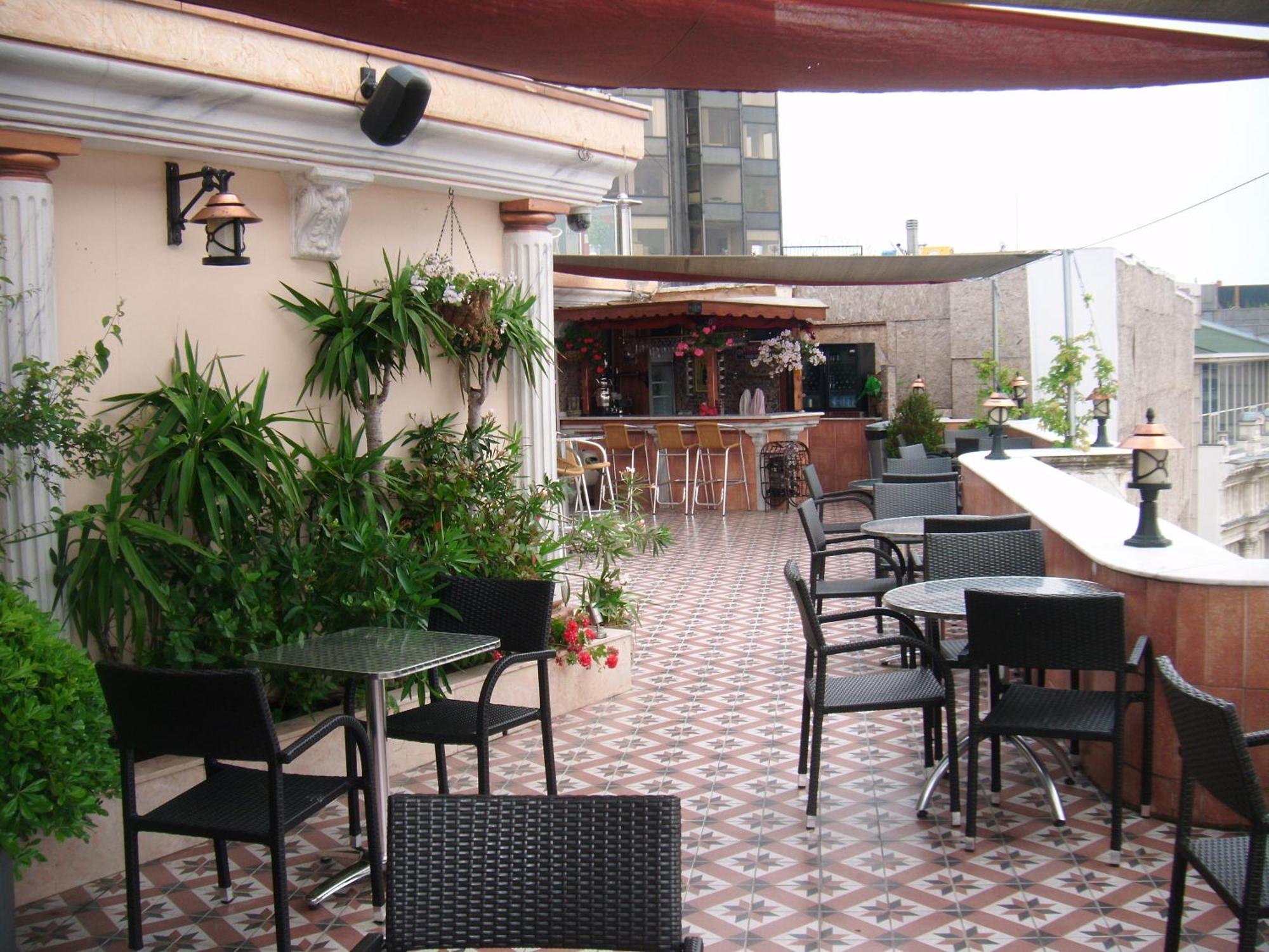Otel Grand De Londres İstanbul