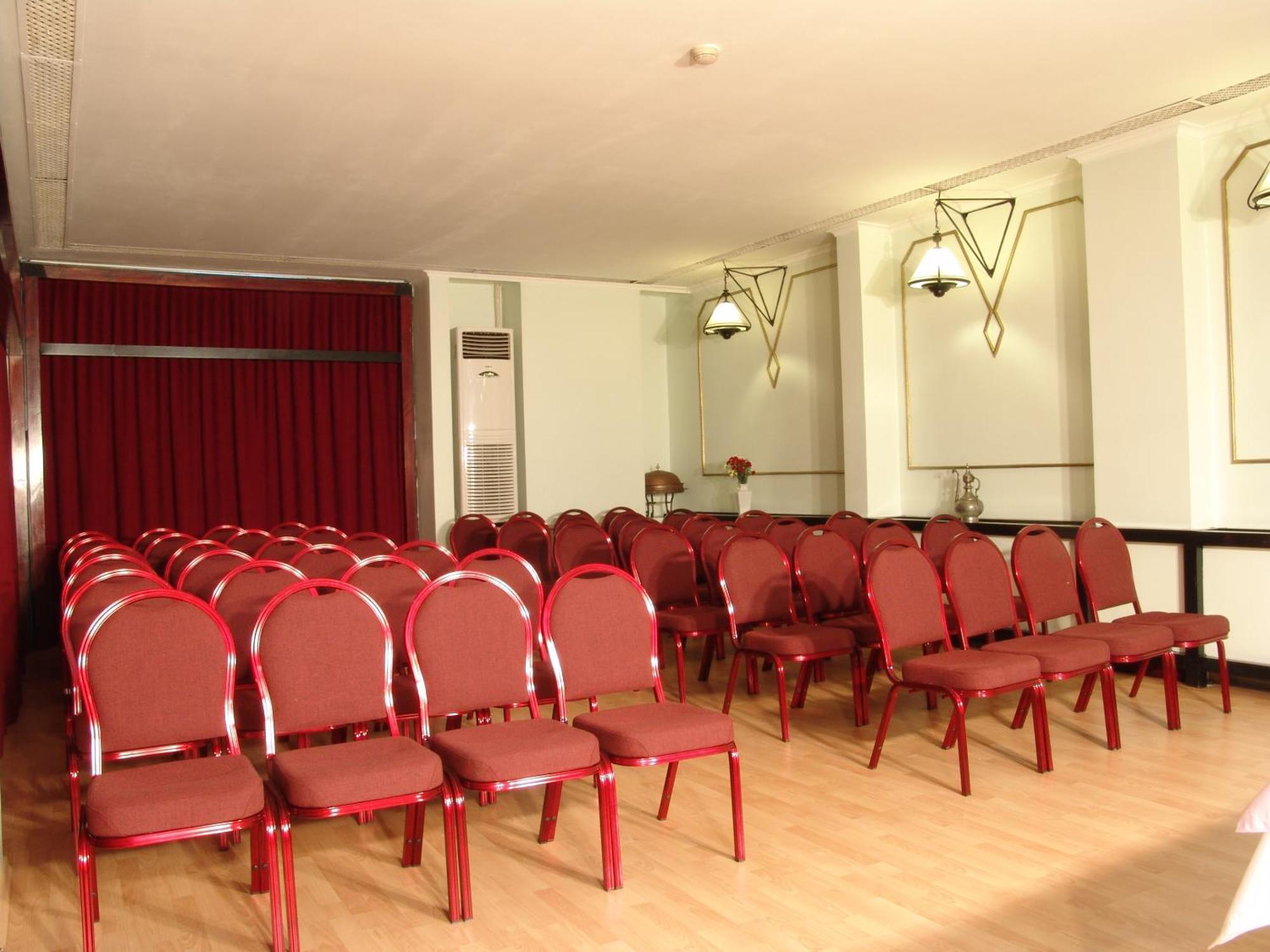 Hotel Kadikoey Rihtim 3*