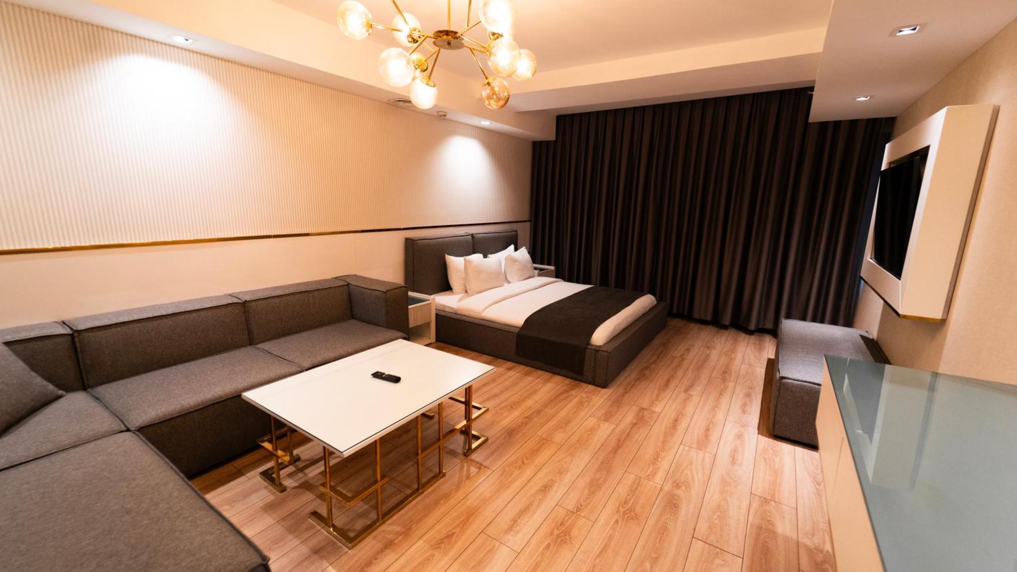 Hotel Mas Nisantasi 5*