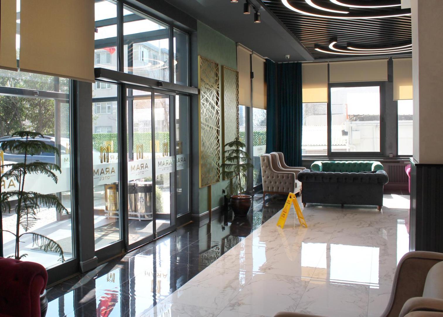 Aram Business & Luxury