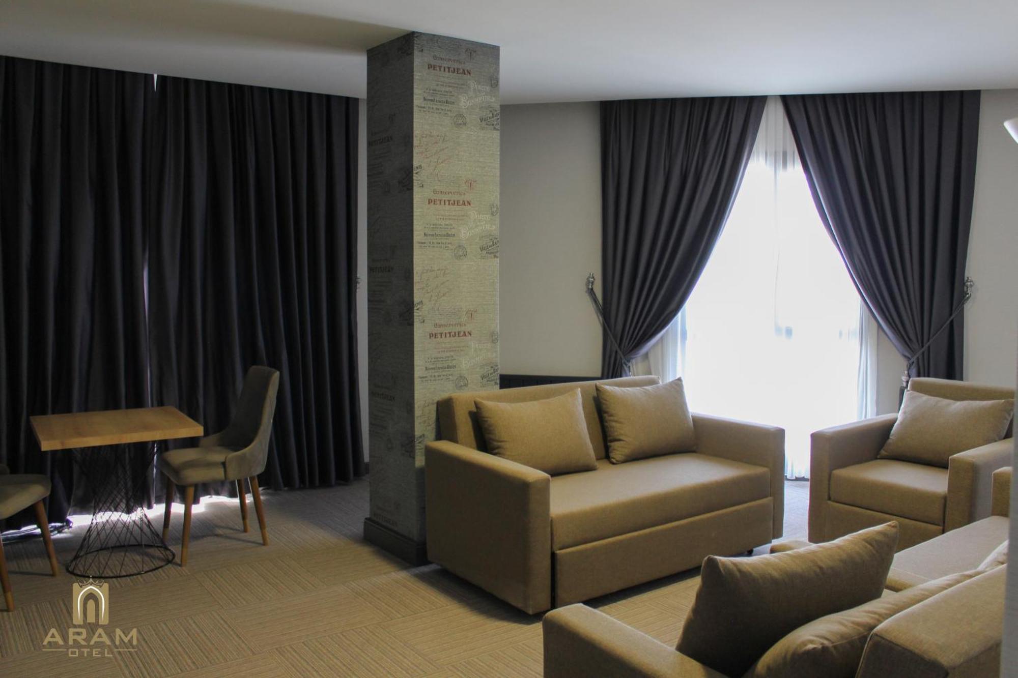Aram Business & Luxury