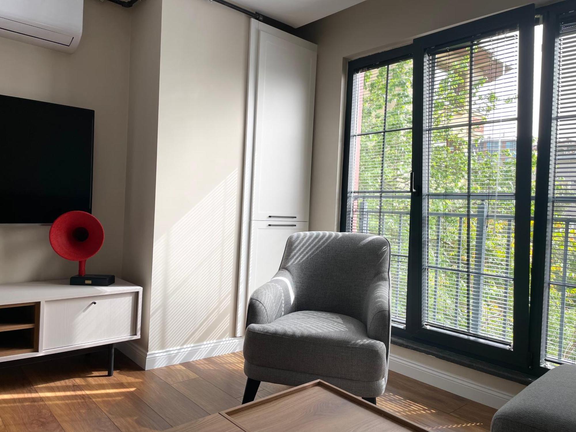 Apartment Arc House