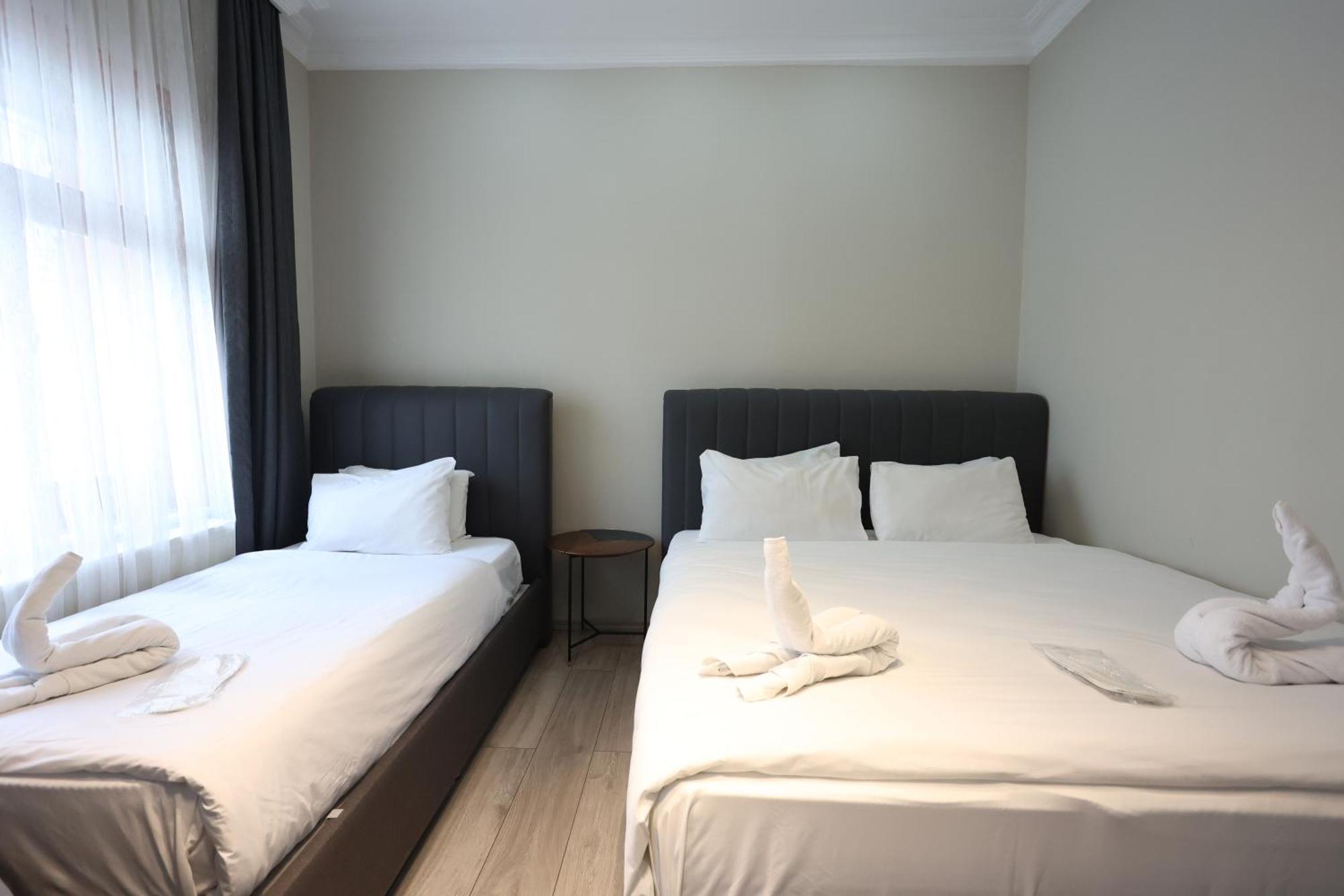 Bucoleon By Cheers Hostel *