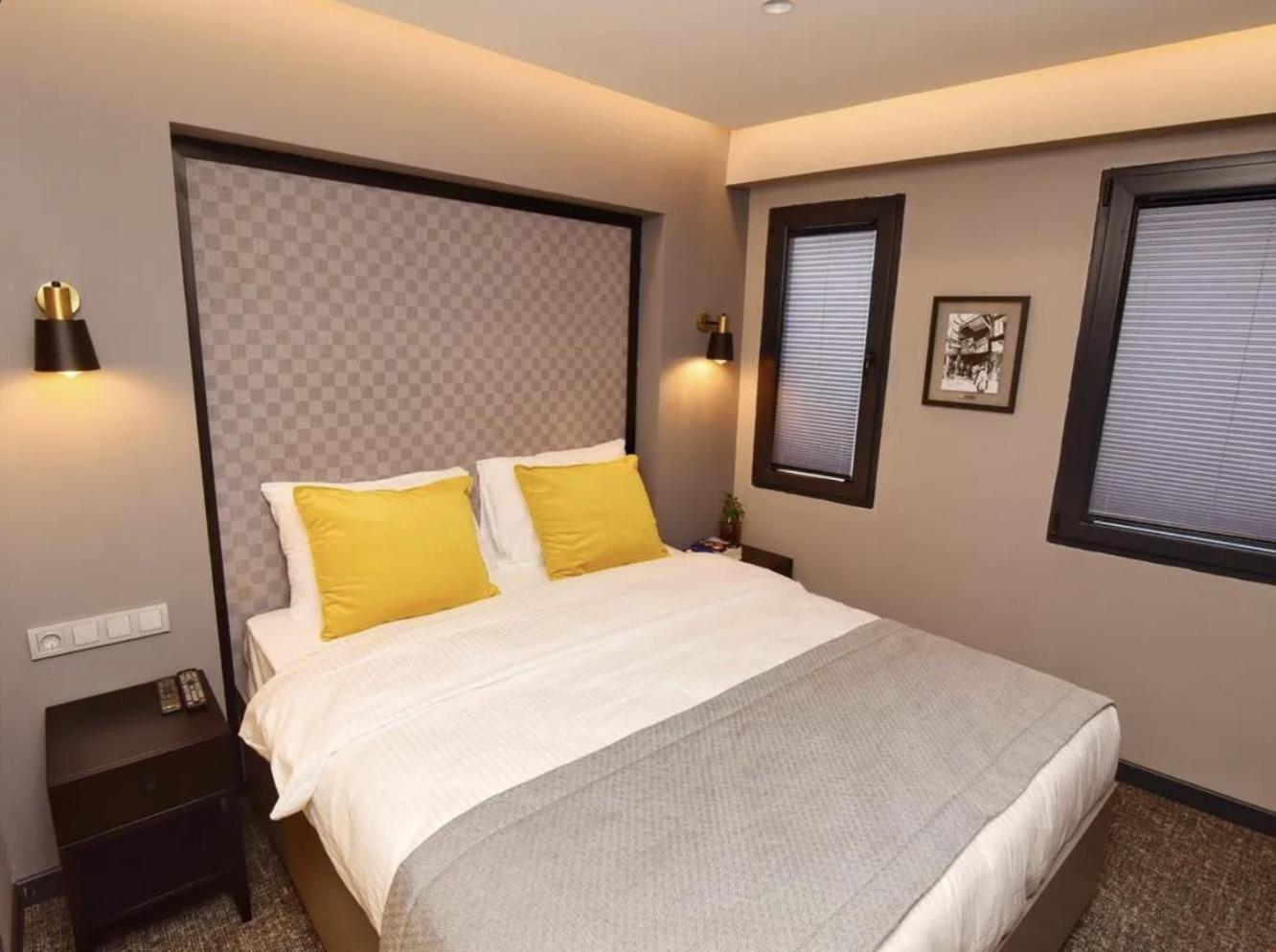 The Row Taksim Hotel 2*