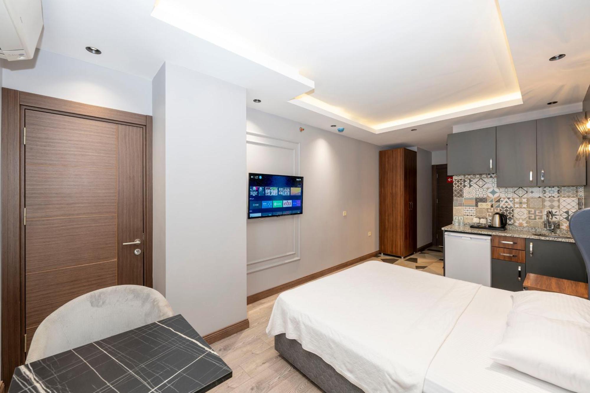 Comfort Hotel 2*