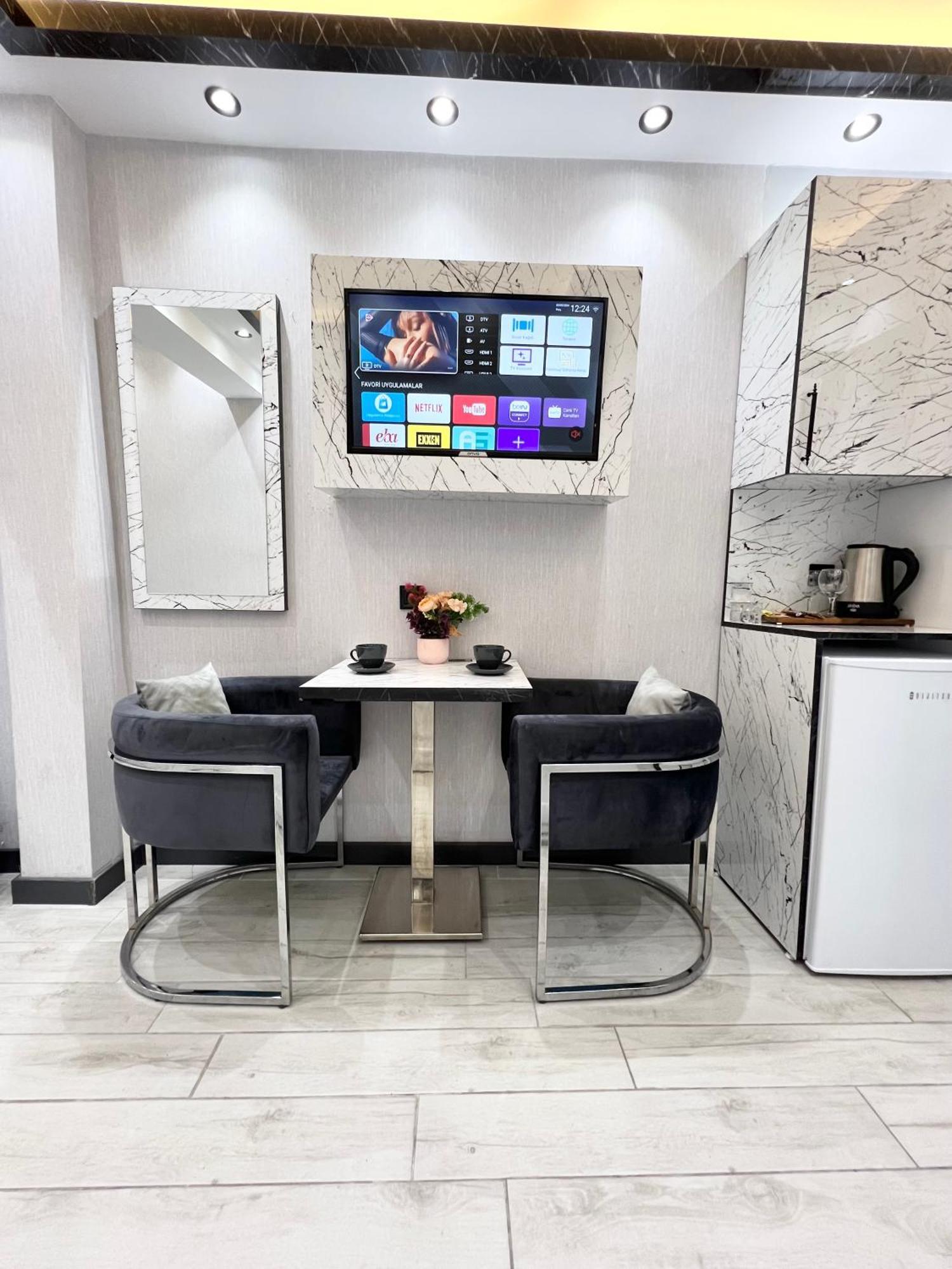 Apart Otel Taksim Larissa