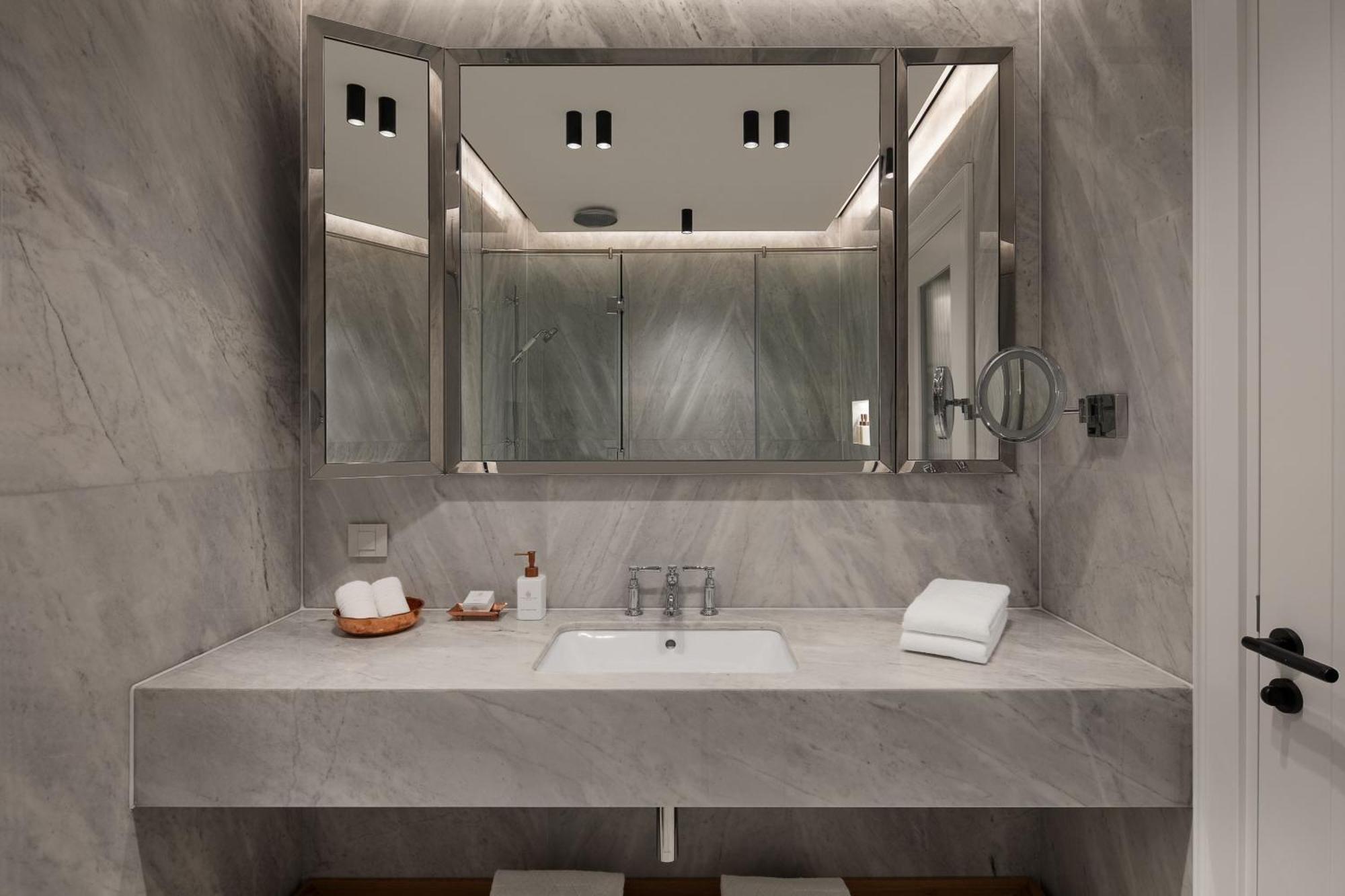 Sanasaryan Han, A Luxury Collection Hotel,
