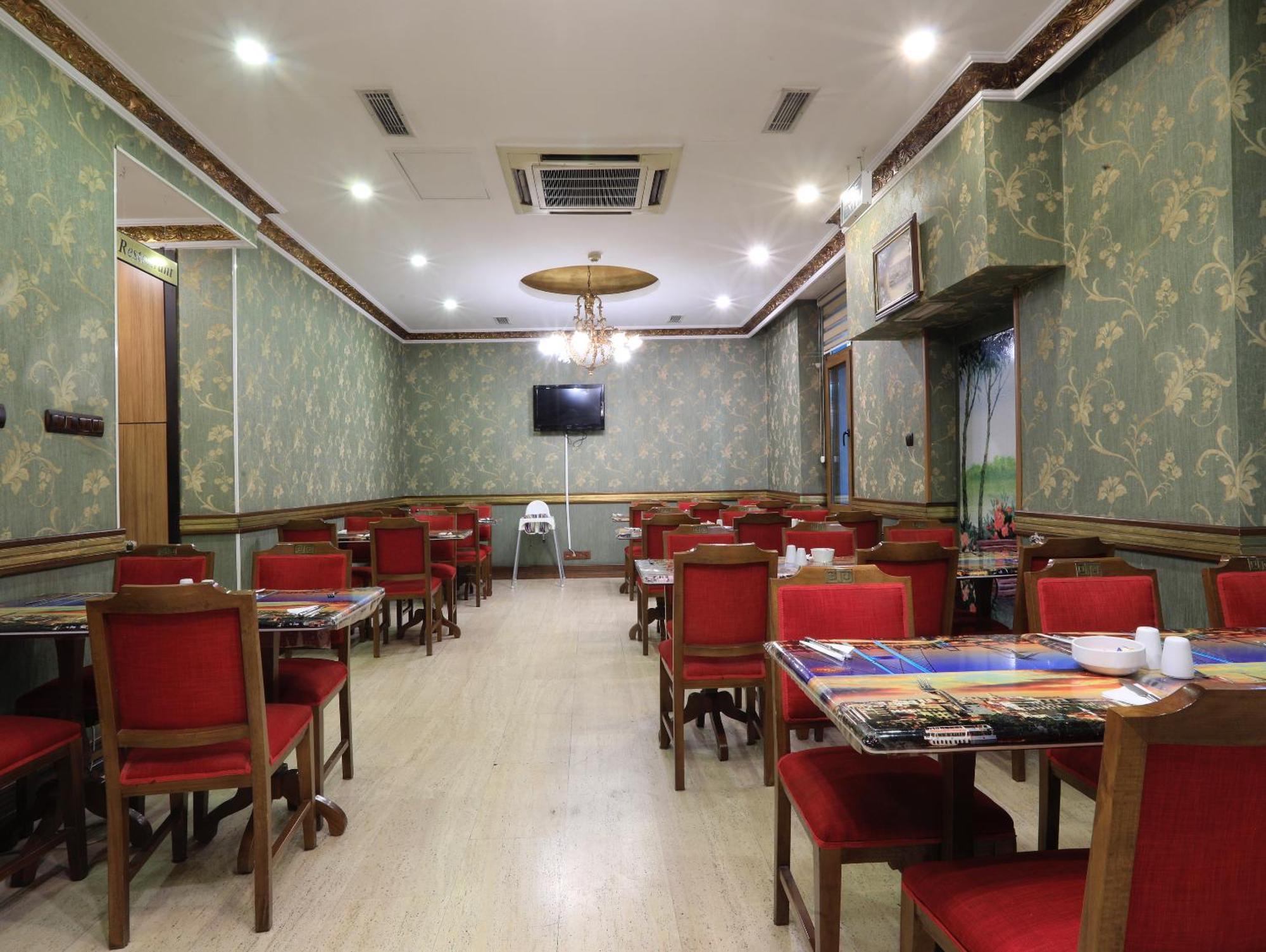 Nil Center Hotel
