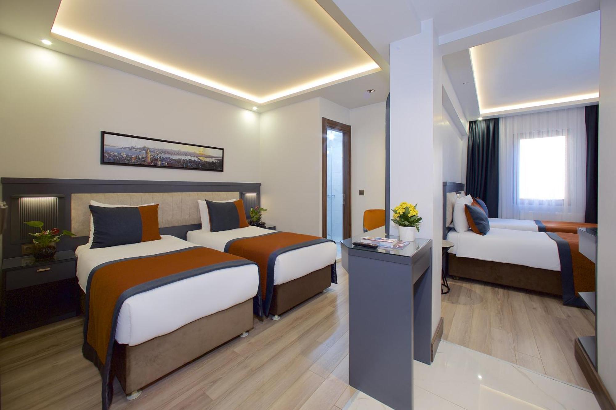 Eyfel Hotel