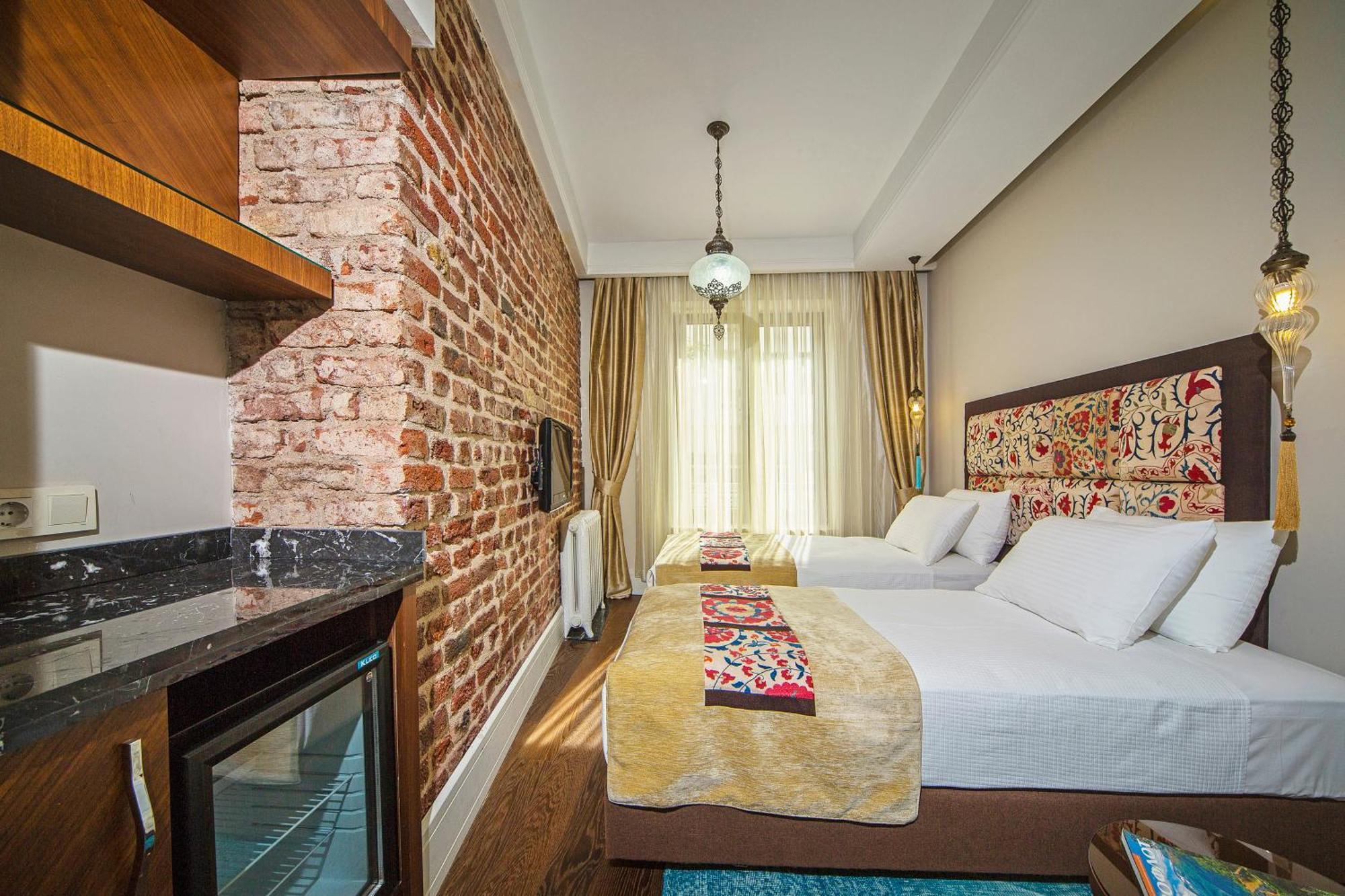 Hotel Azade