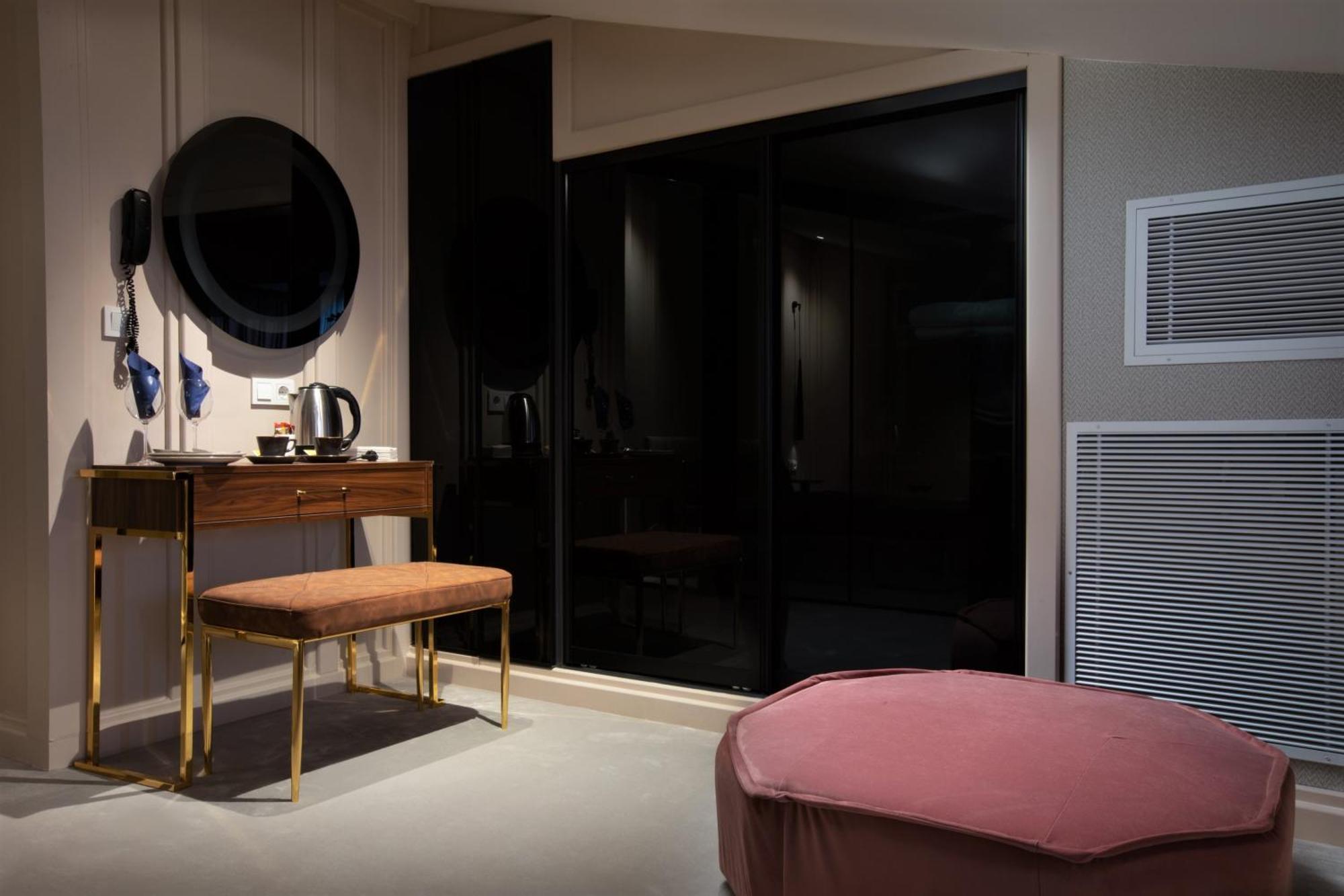 Walton Gardens Pera Aparthotel