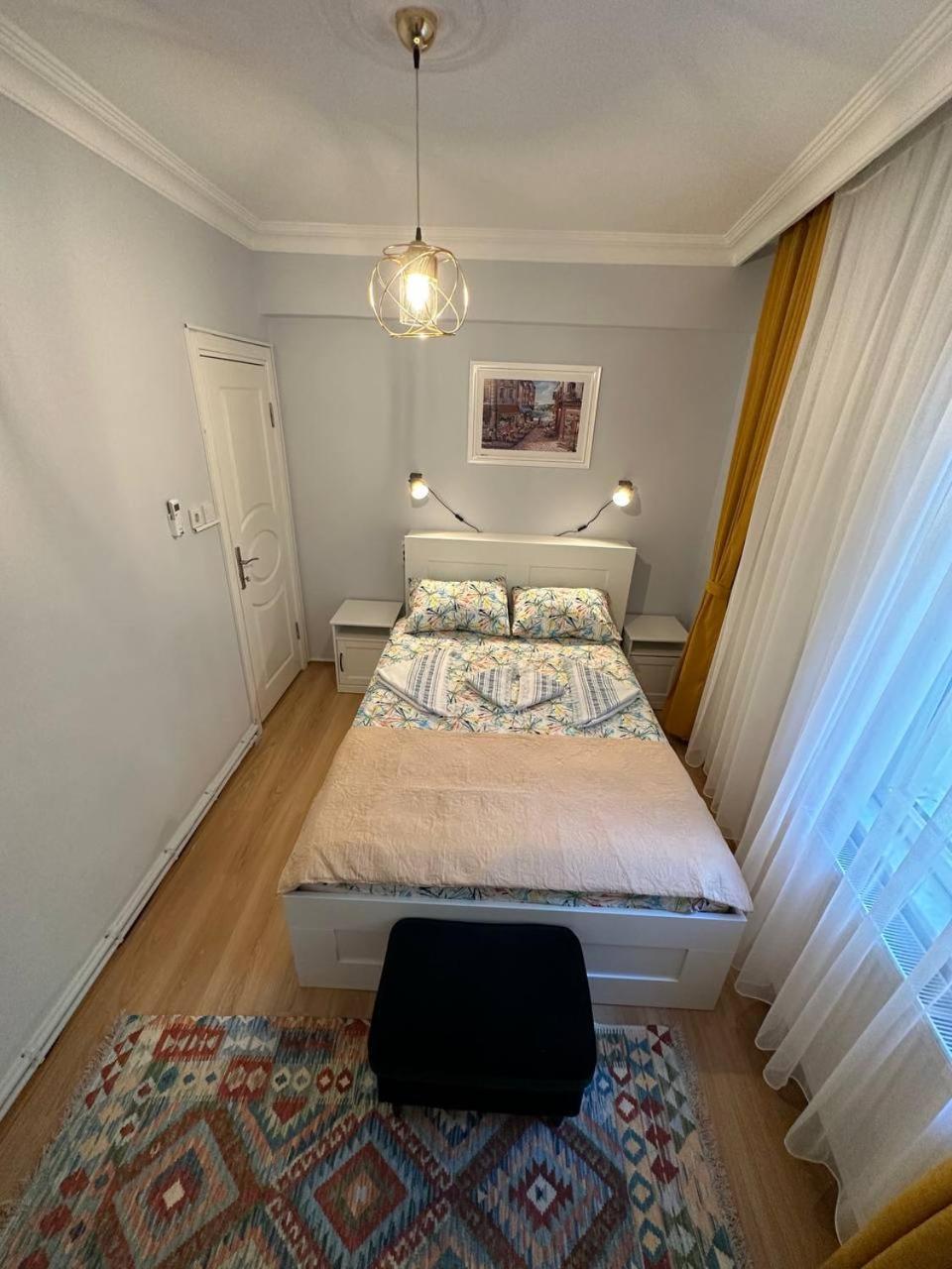 Taksim Pera House *