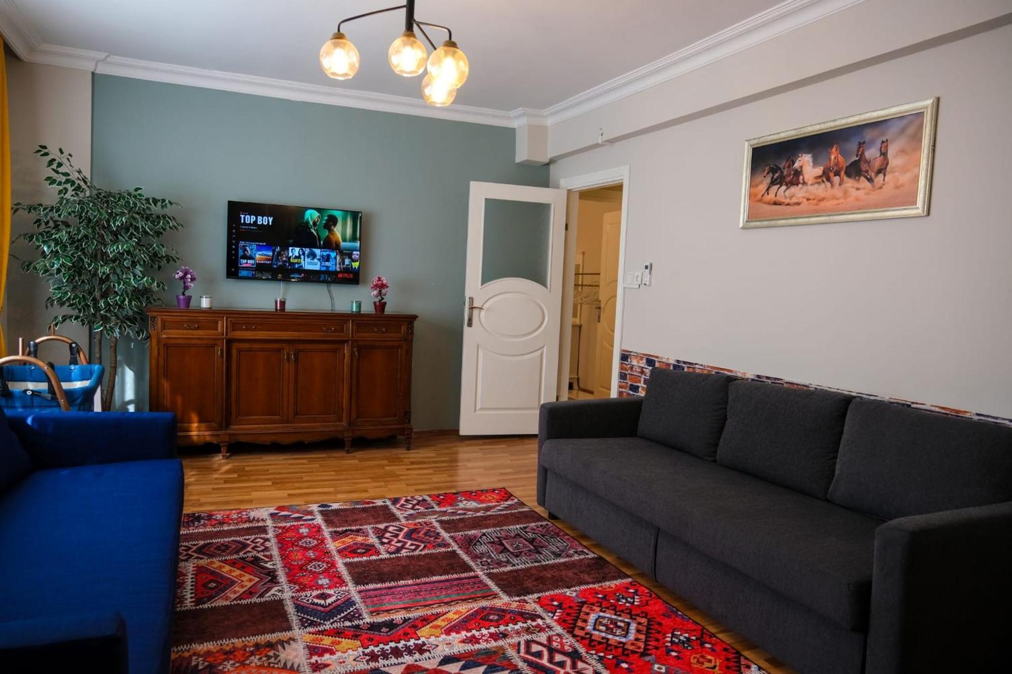 Taksim Pera House