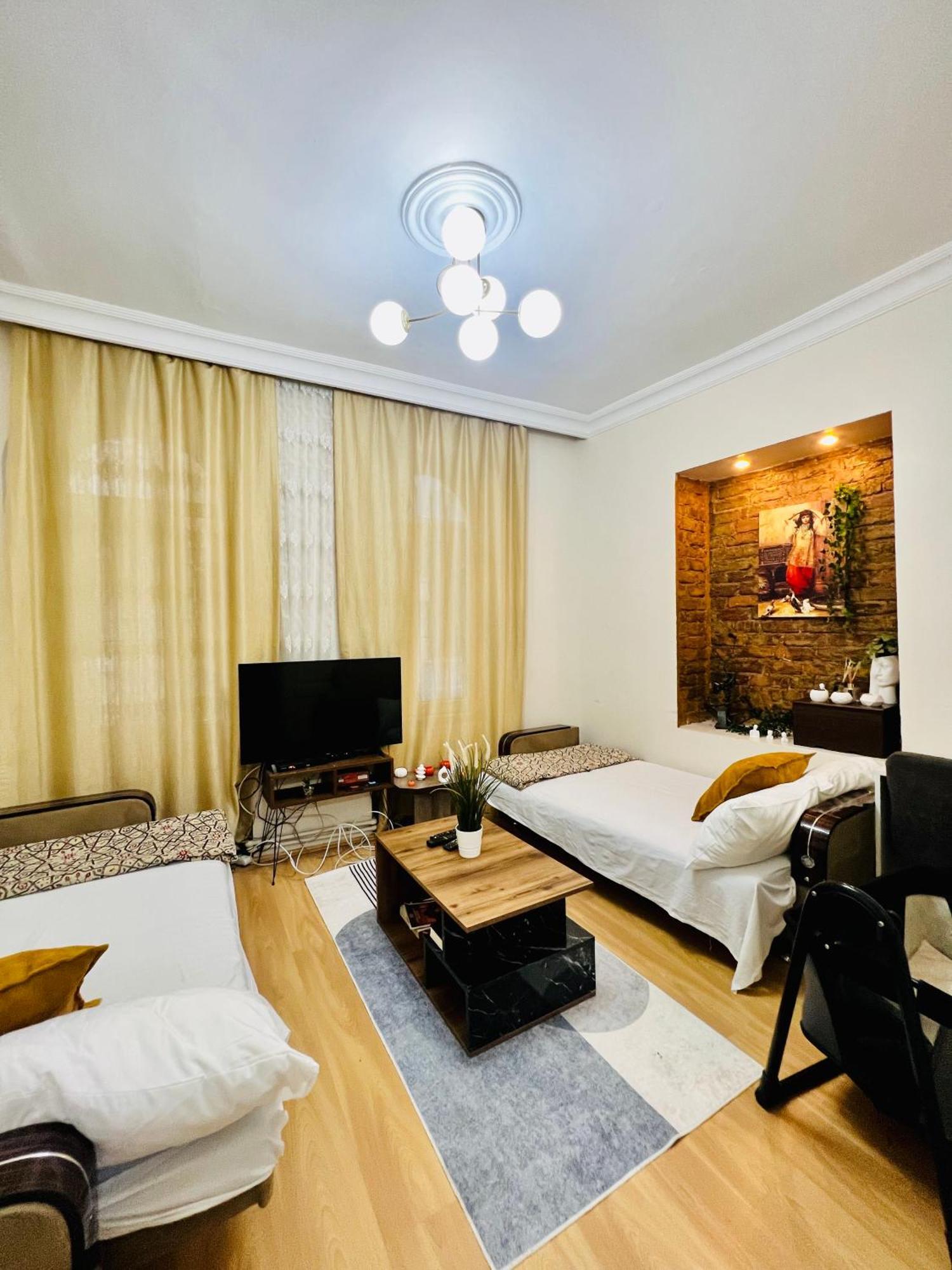 Galata/taksim Square/2br *
