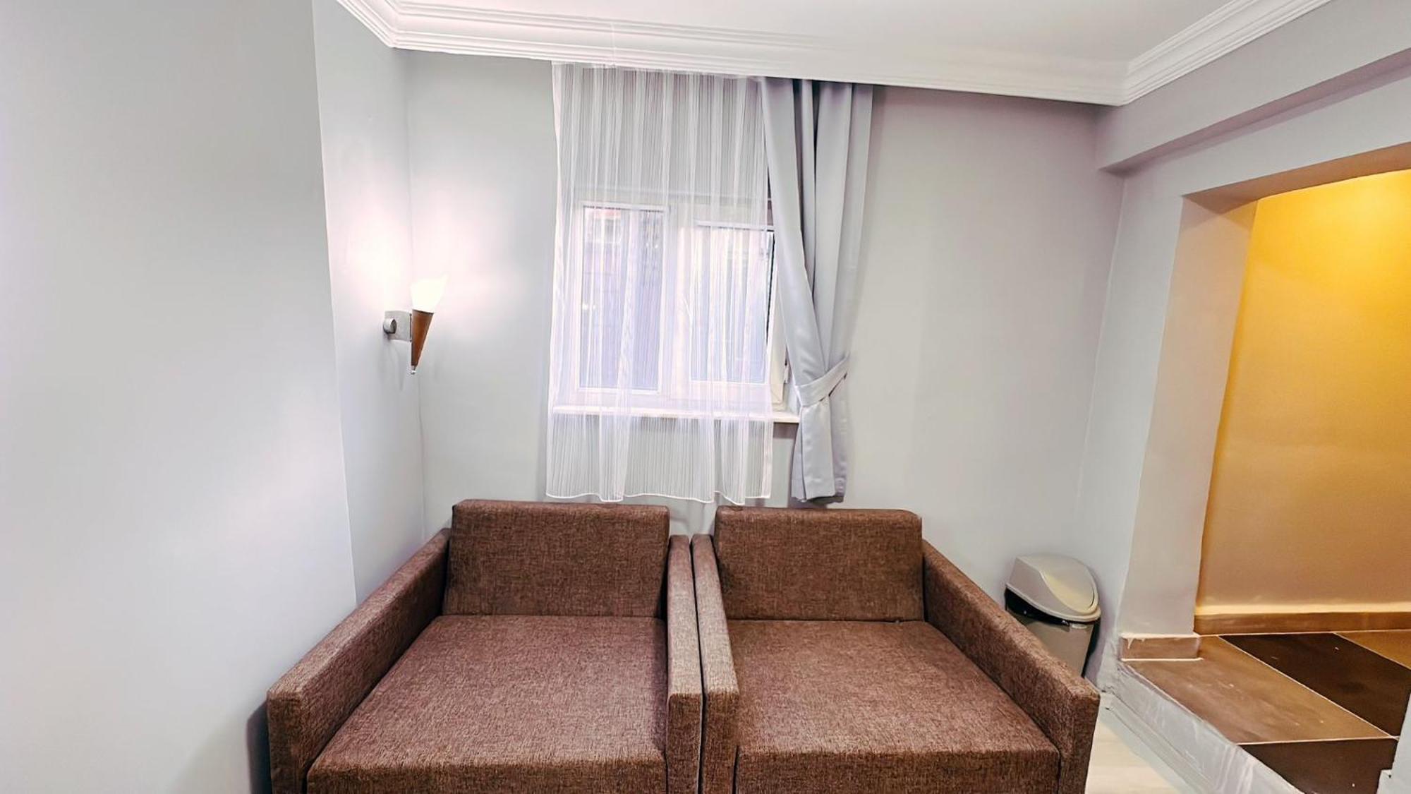 Taksim Centre 2*