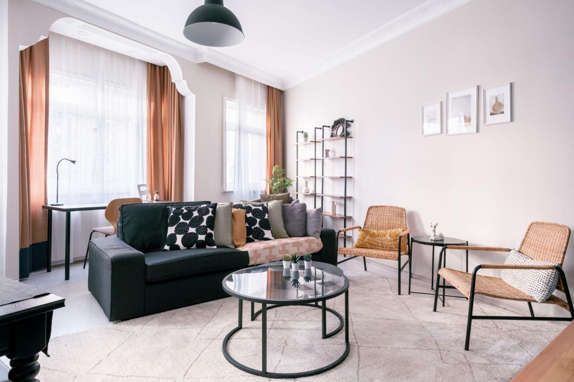 Modern Spacious Flat W Balcony 5 Min To Taksim *