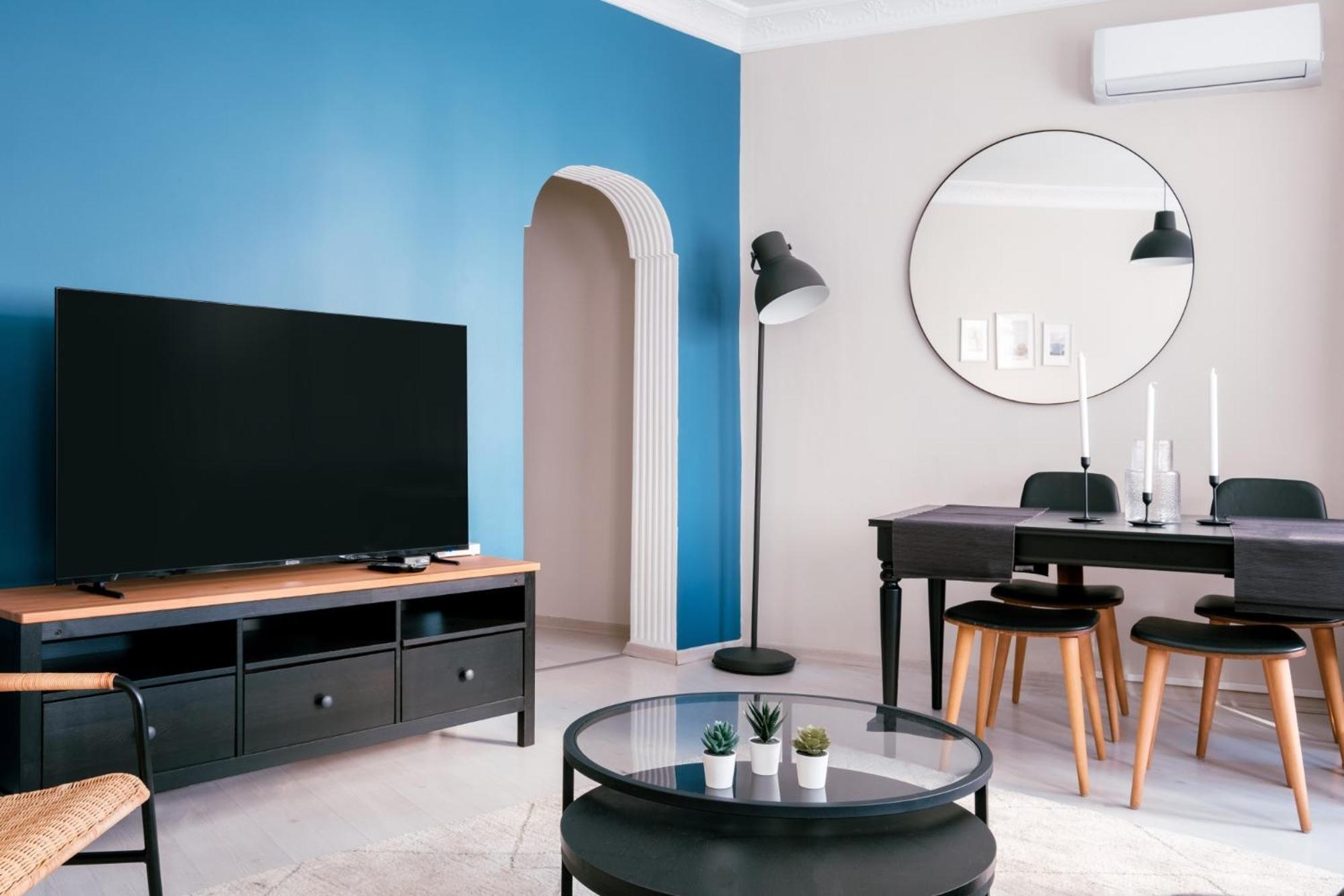 Modern Spacious Flat W Balcony 5 Min To Taksim İstanbul