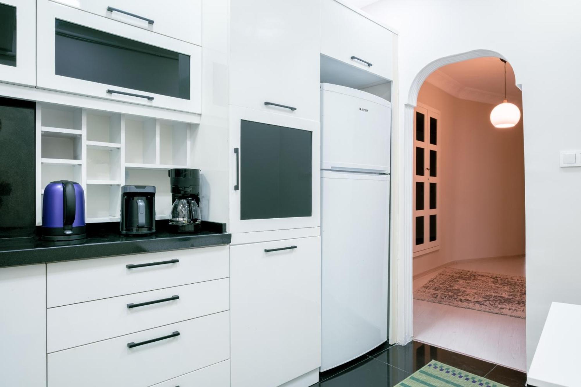 Daire Modern Spacious Flat W Balcony 5 Min To Taksim İstanbul