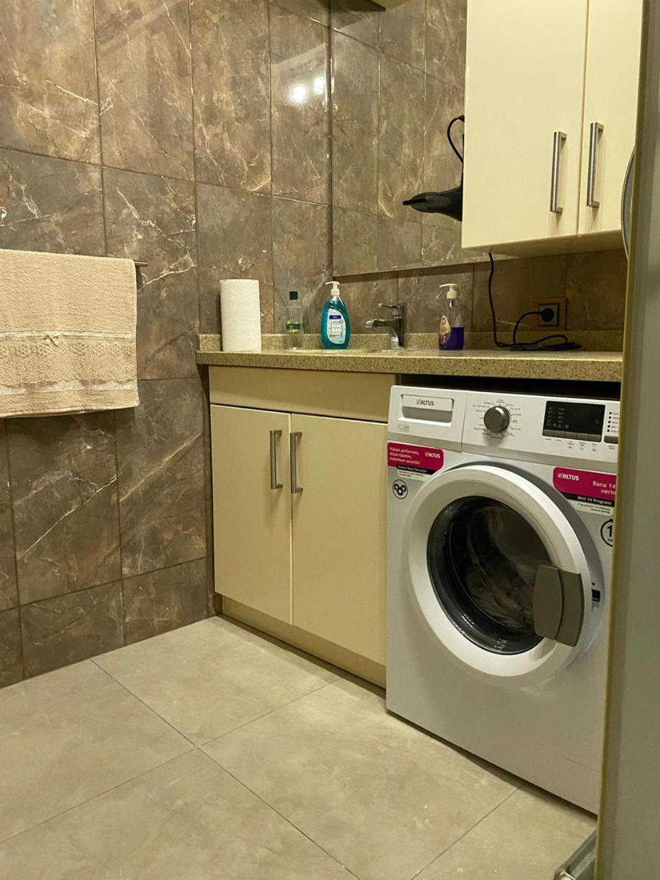 New Luxury And Quiet Apartmant