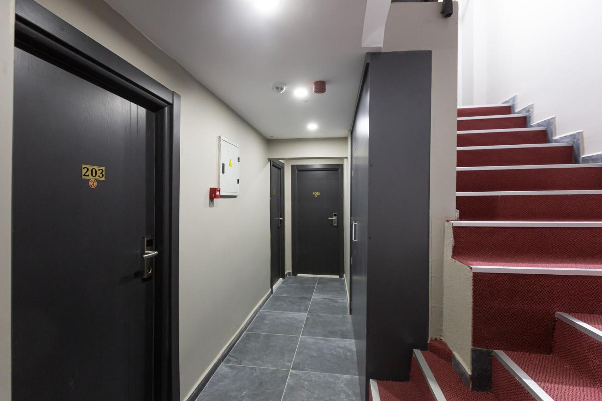 Ria Boutique Hotel 4*