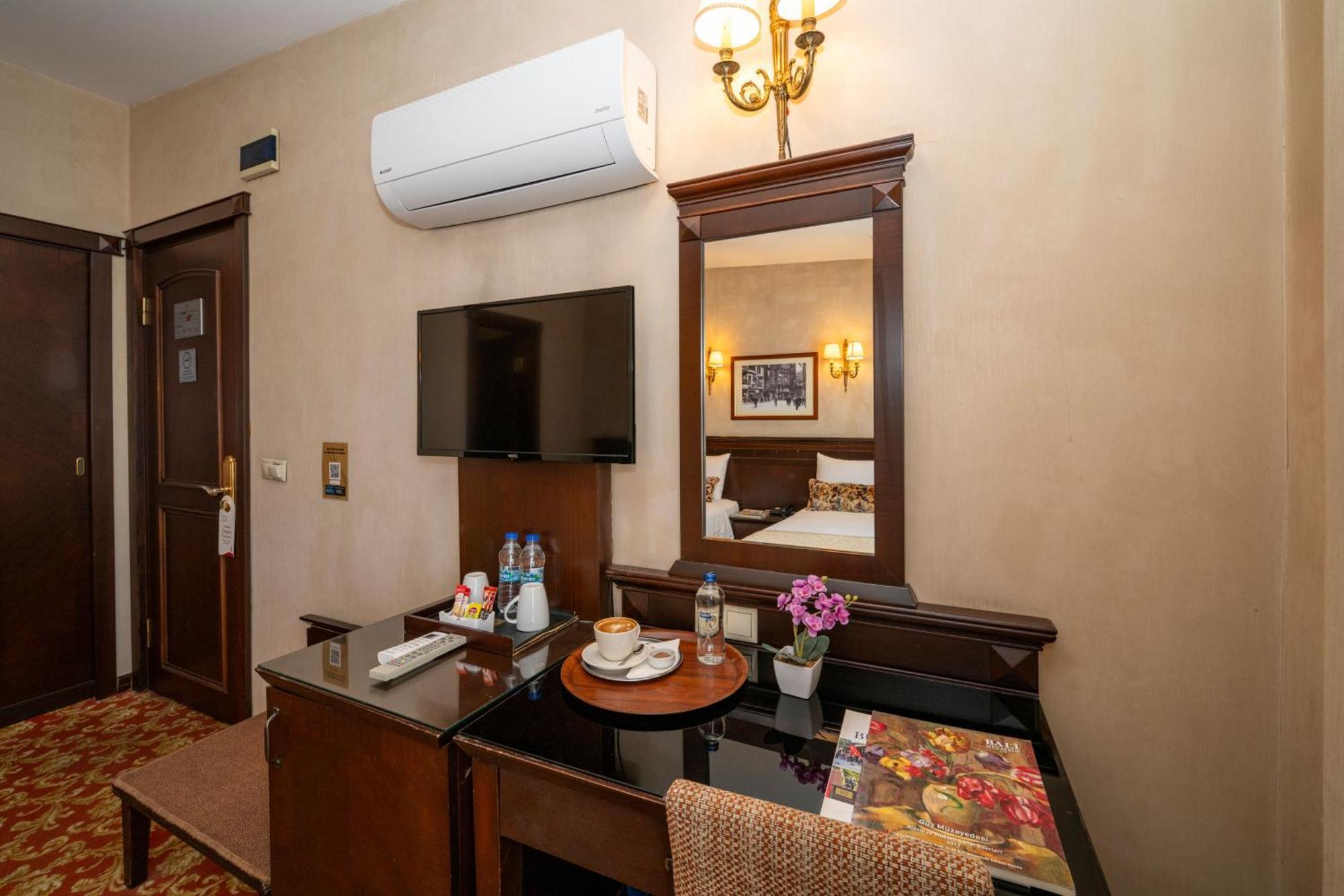 Pera Rose & Hotel