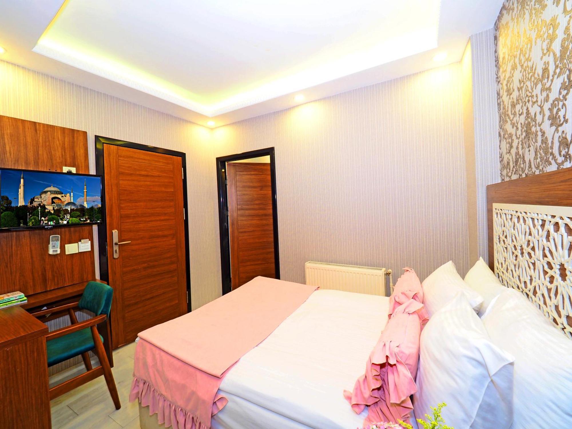 Nobel Old Town - Special Category Hotel
