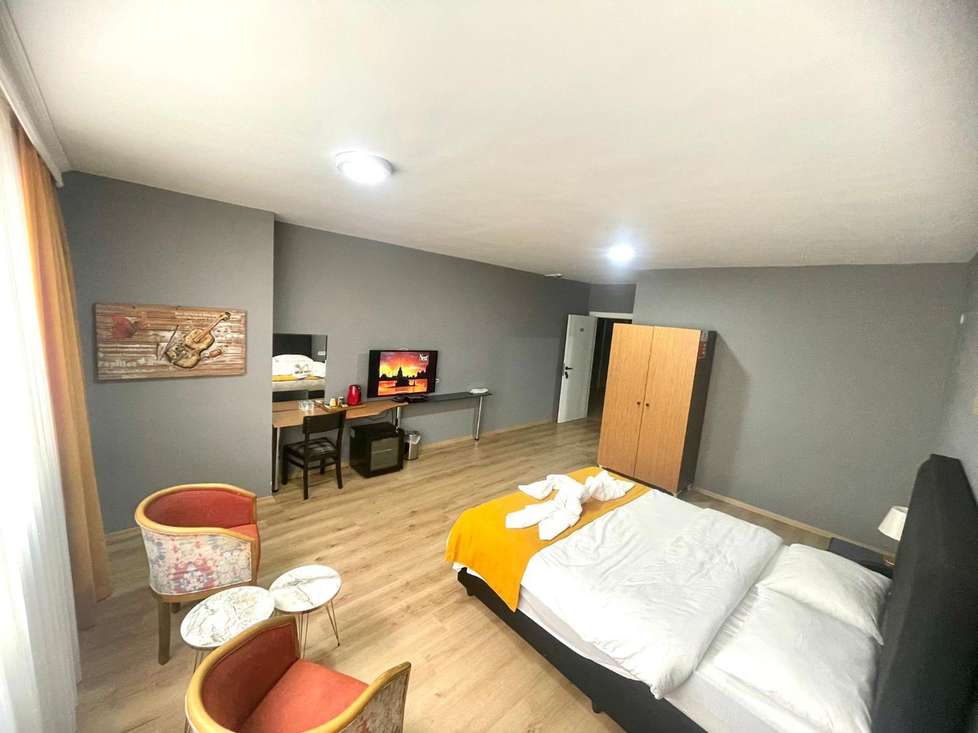 By Karam Otelcilik Homestay Istanbul