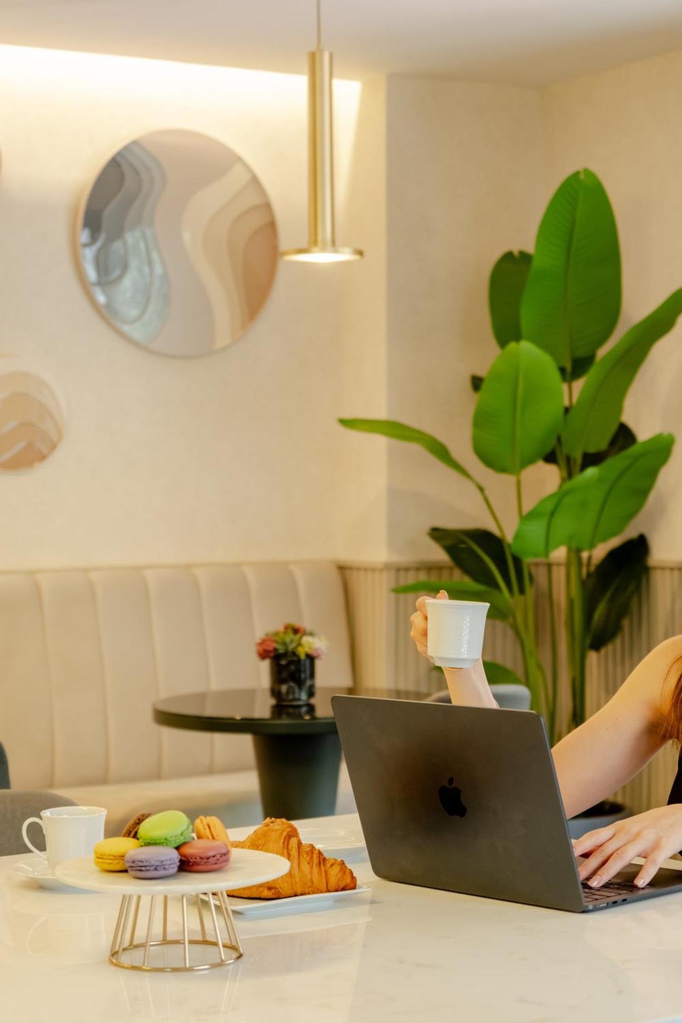 The Row Taksim Hotel *