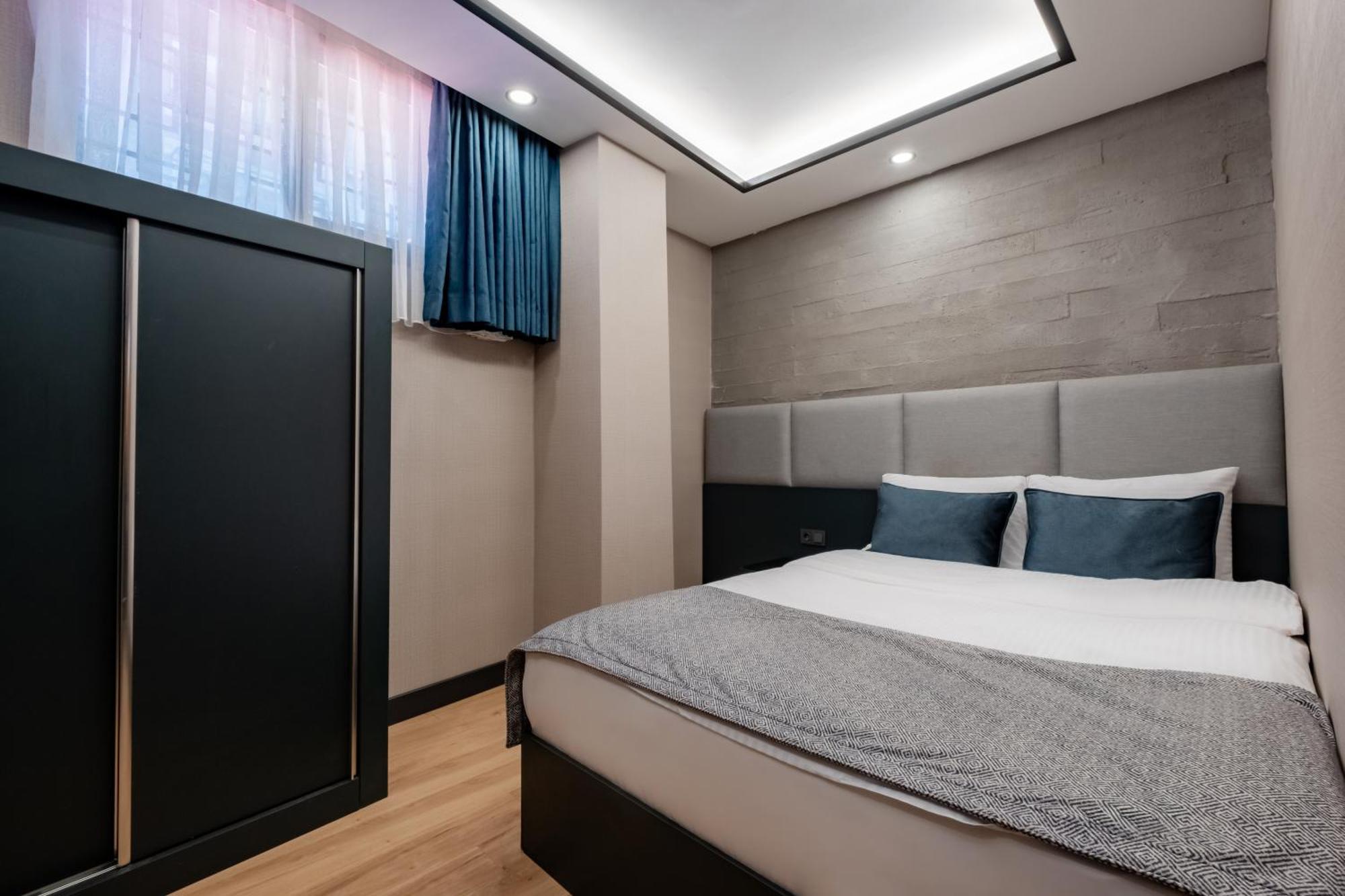 Hotel The Row Taksim *