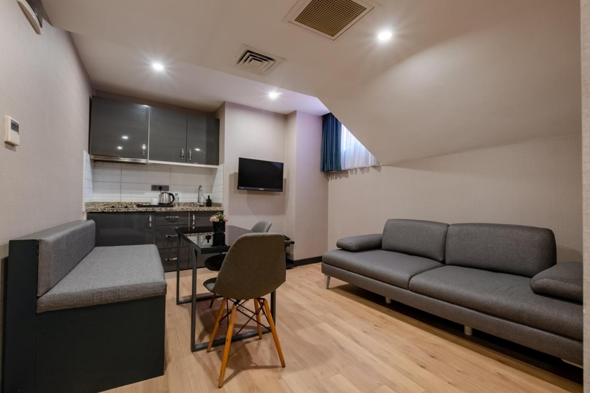 Hotel The Row Taksim *
