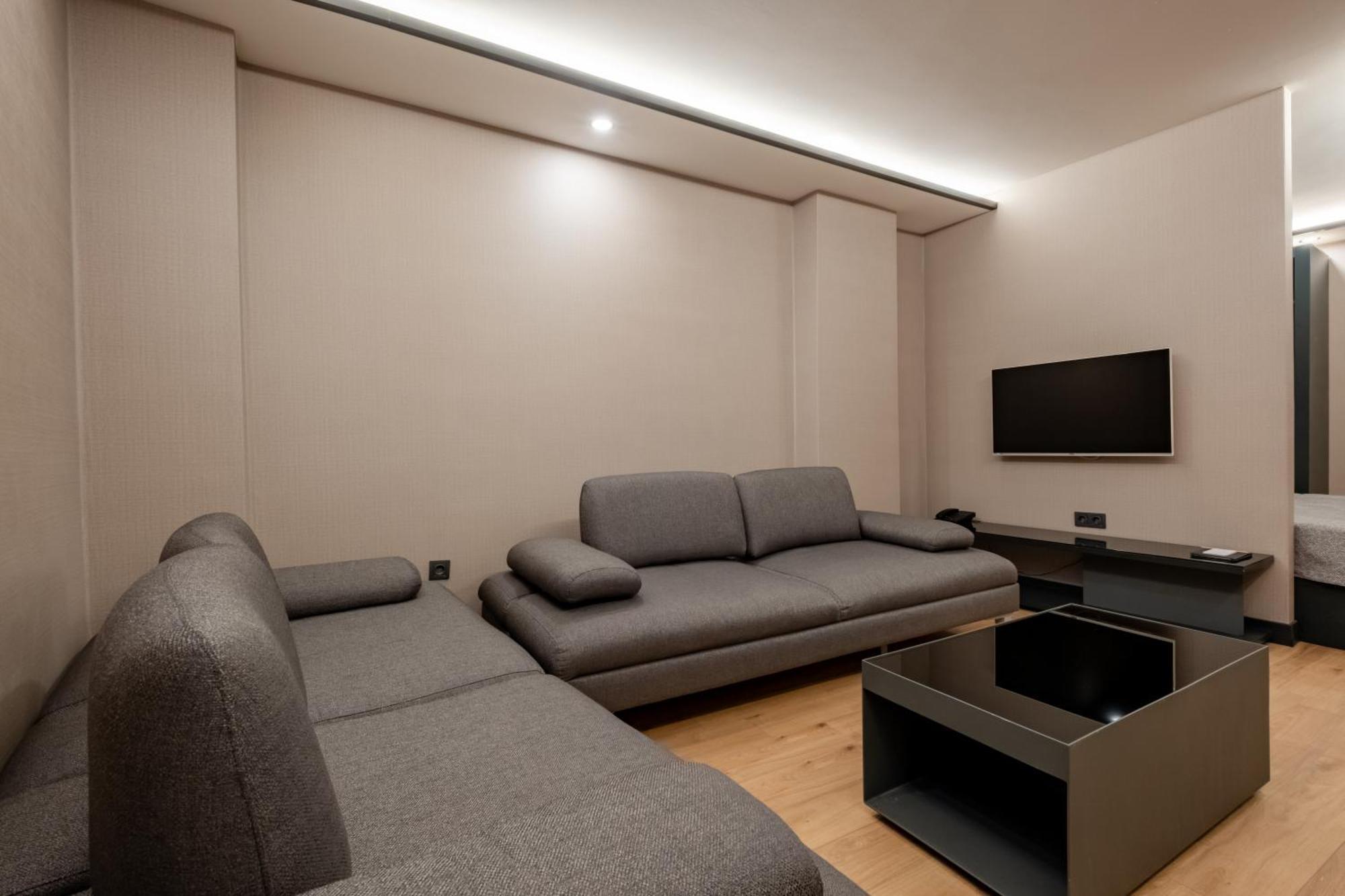 Hotel The Row Taksim *