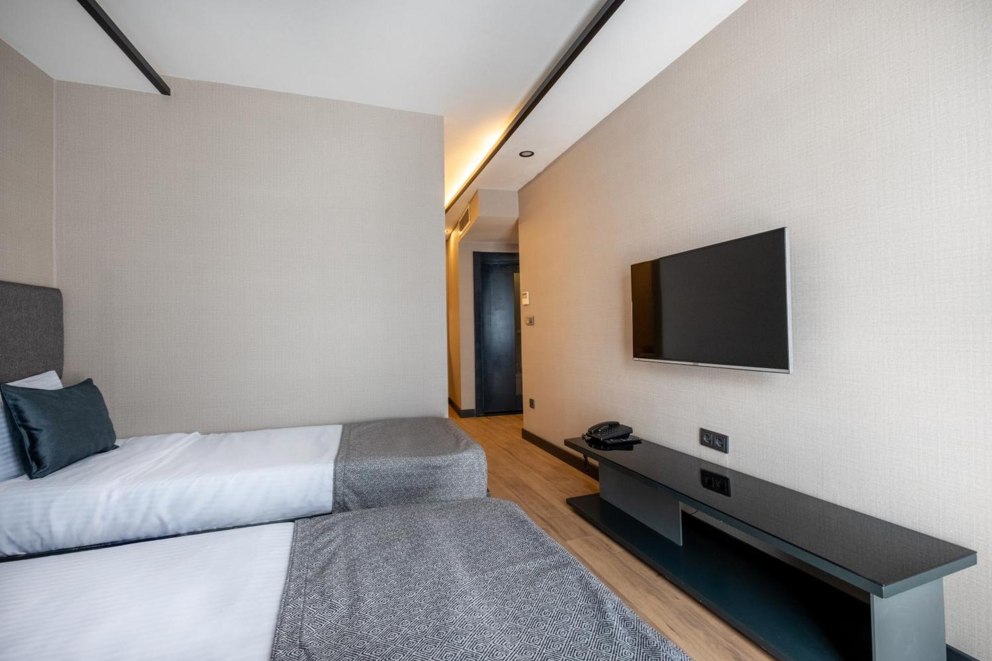 Hotel The Row Taksim *
