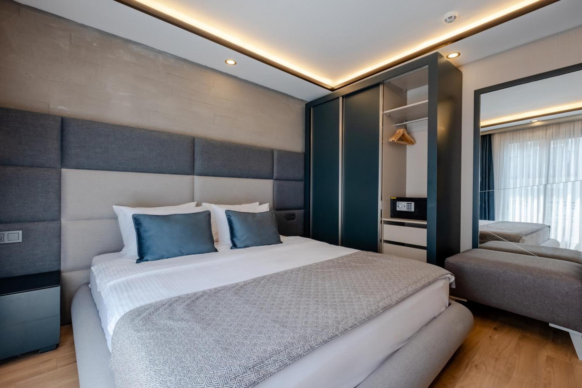 The Row Taksim Hotel