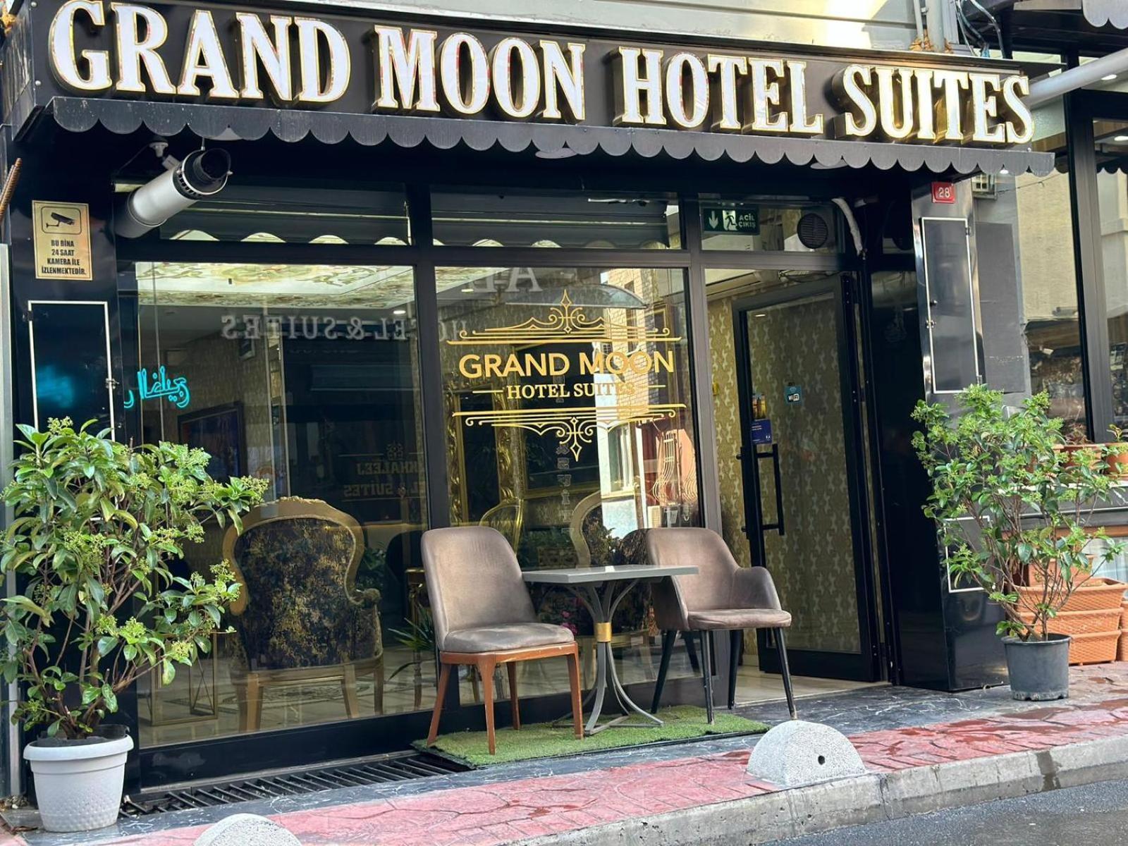 Grand Moon