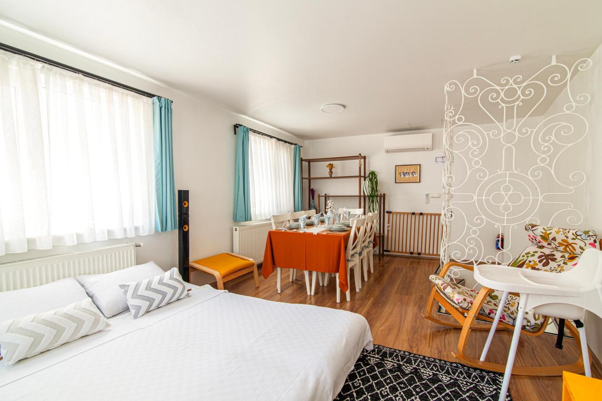 Secluded House , Near Bosphorus , 2 Ac , Fast Wifi * Istanbul